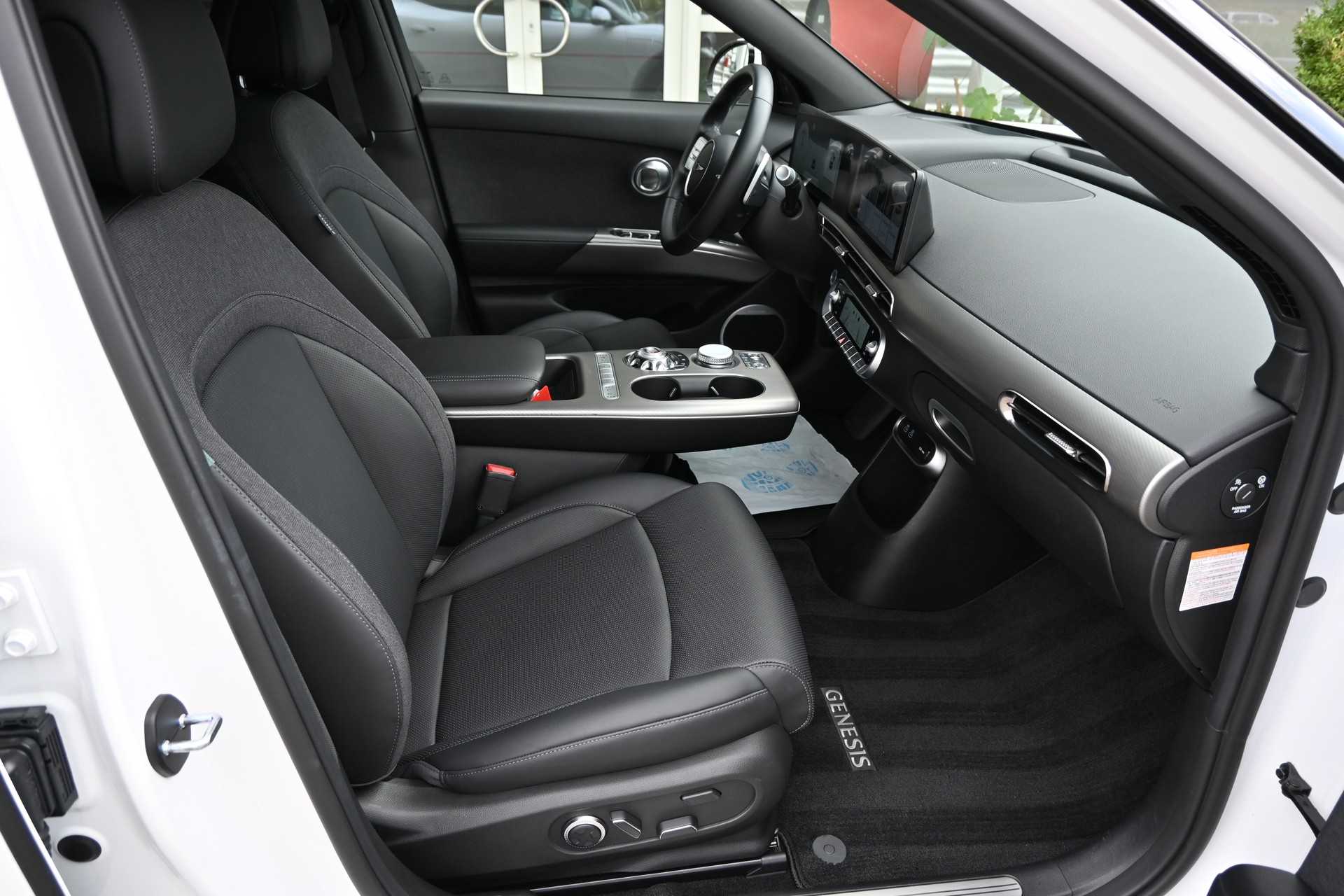 GENESIS GV60 77.4 kWh Sport AWD 4X4 (CH Auto) + Werksgarantie 12.2028-image-12
