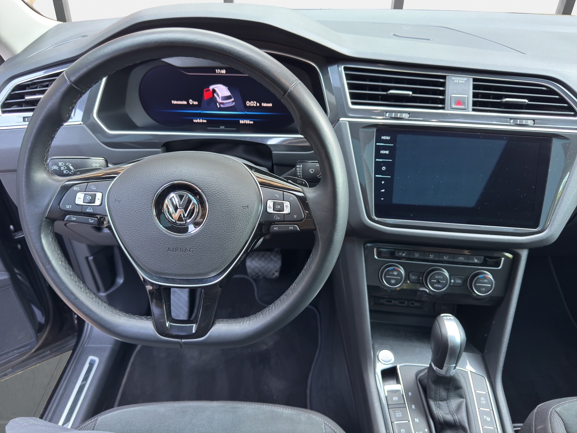 VW Tiguan Allspace 2.0 TDI SCR Highline 4Motion DSG-image-8