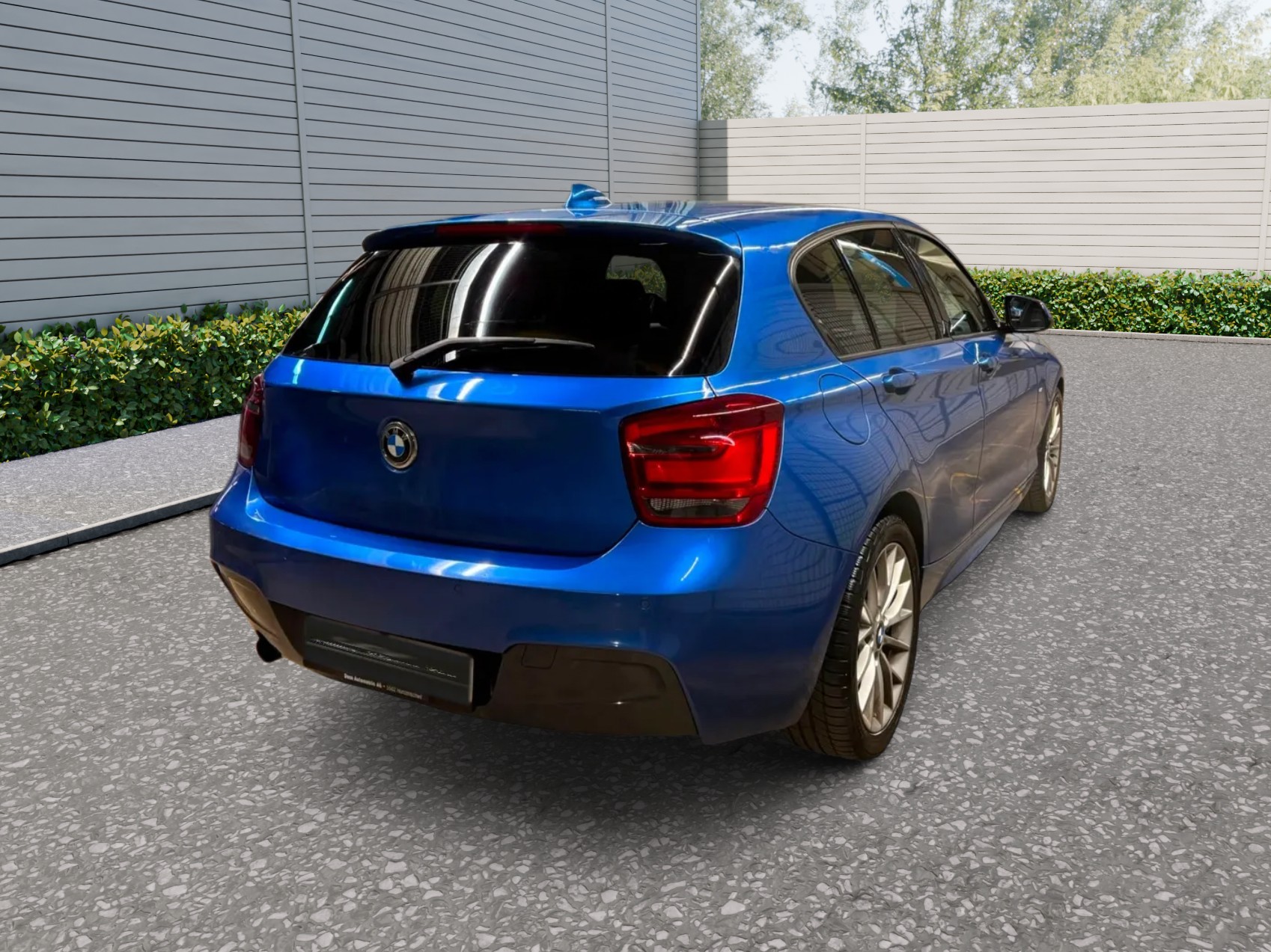 BMW 118i M-Sport Steptronic-image-5