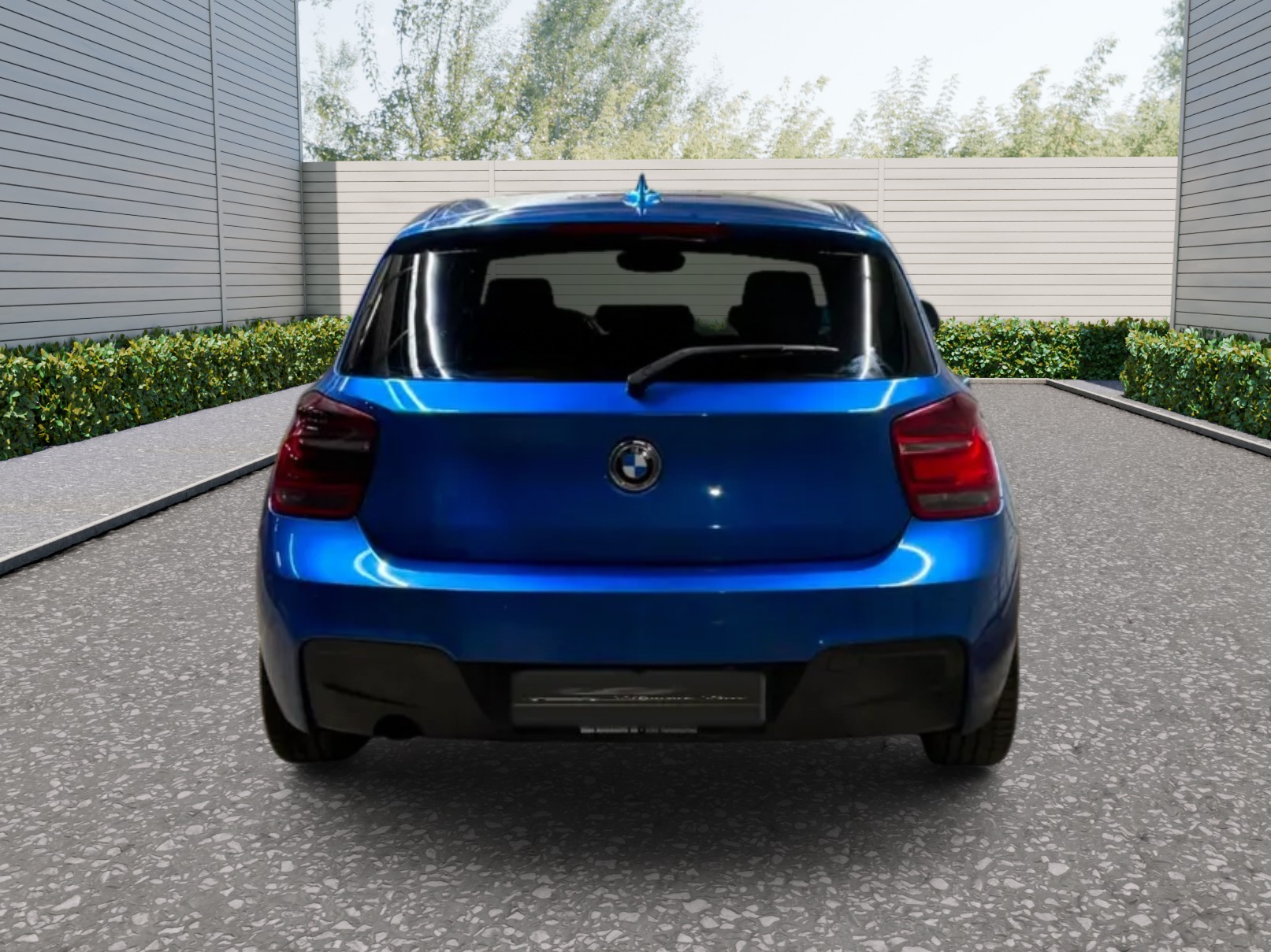 BMW 118i M-Sport Steptronic-image-4