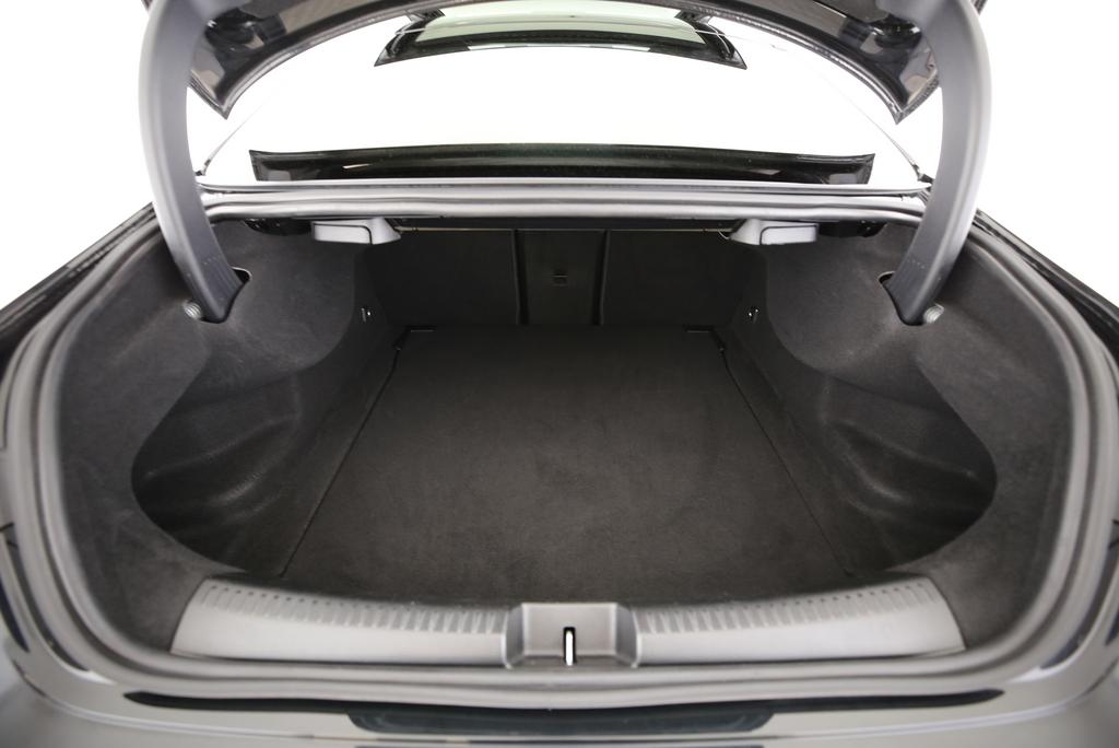 MERCEDES-BENZ CLA 250 AMG Line 4matic-image-13