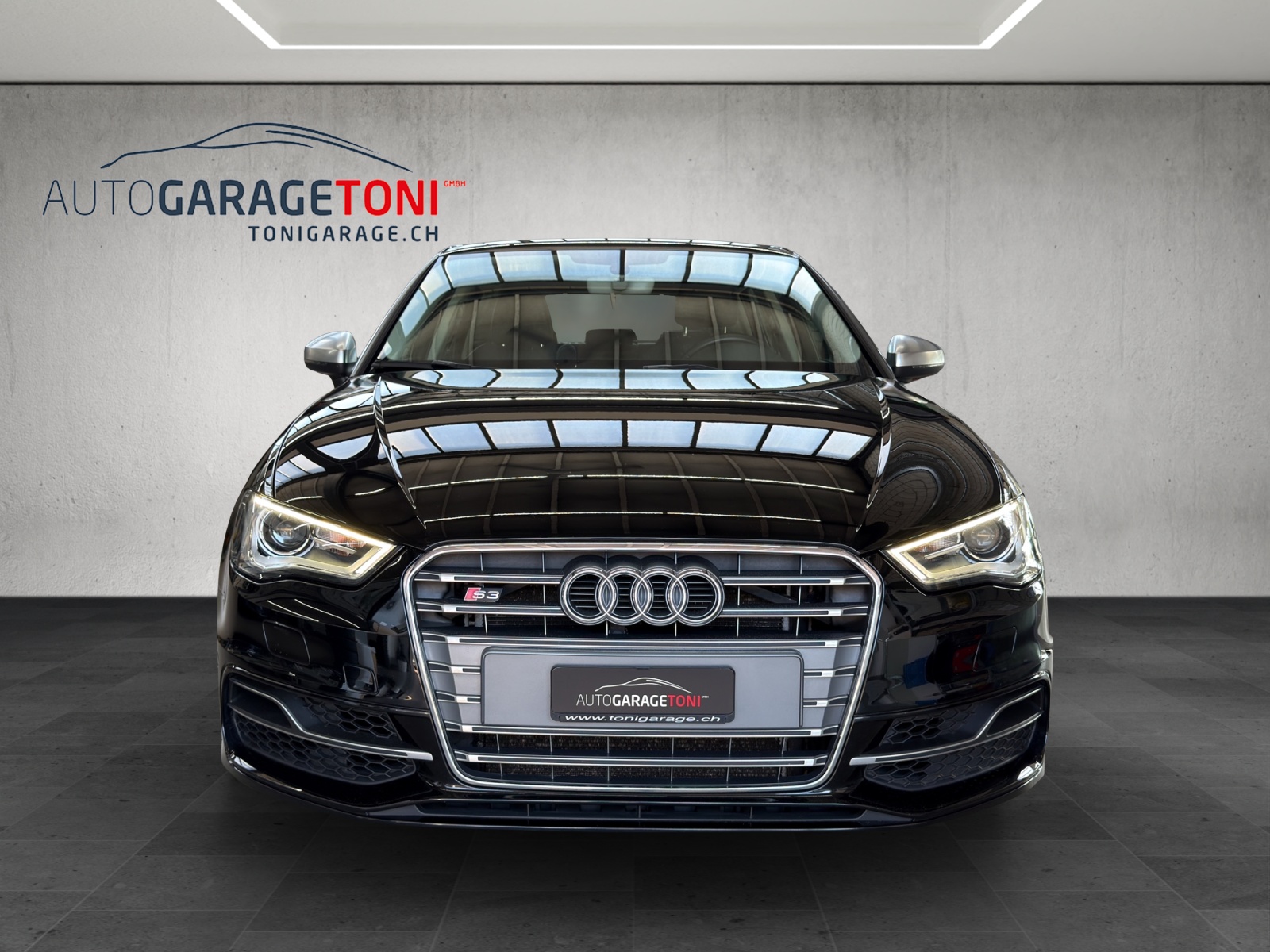 AUDI S3 Sportback 2.0 TFSI quattro-image-2
