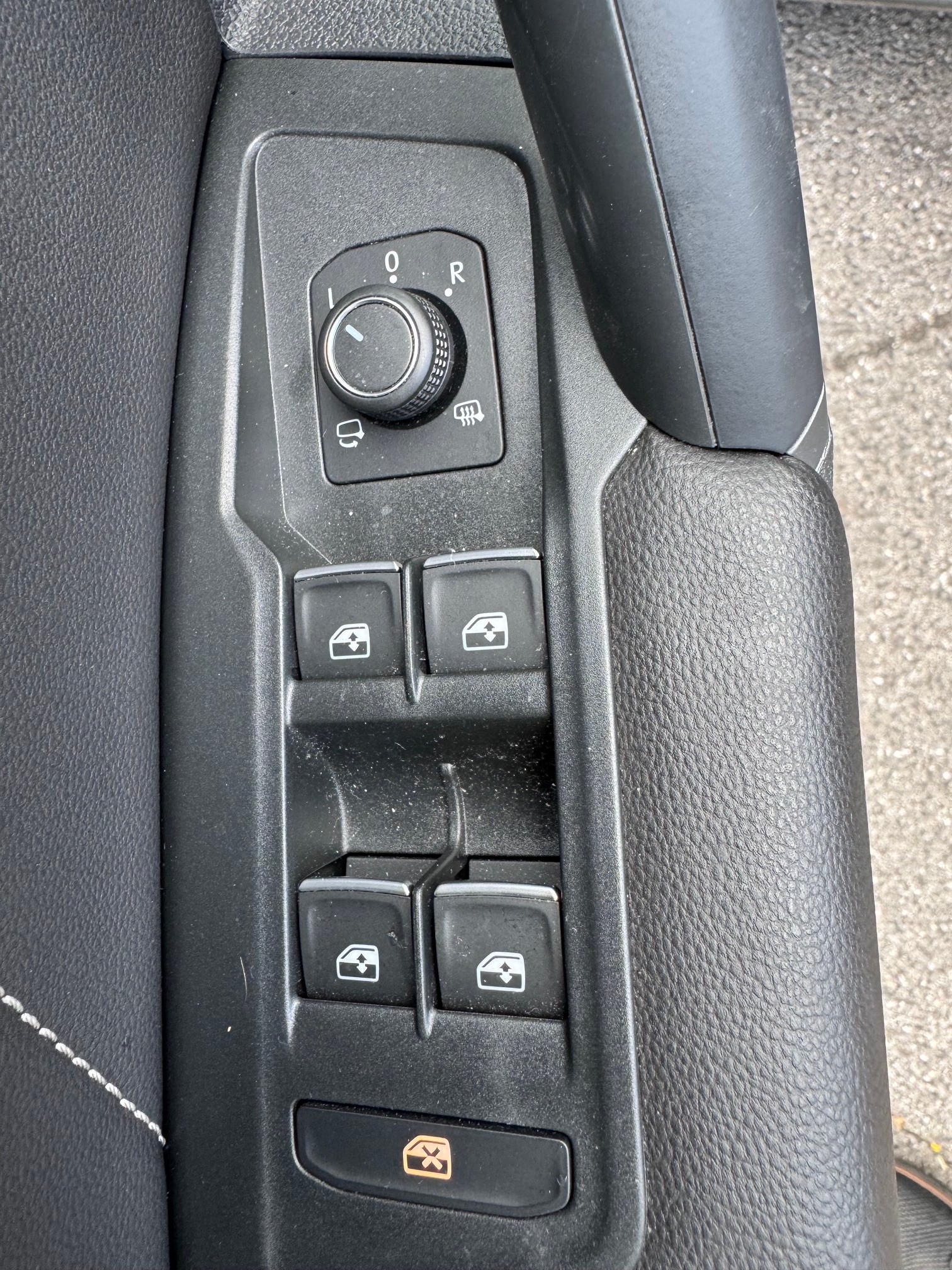 VW Tiguan 2.0TSI R-Line 4Motion DSG-image-20