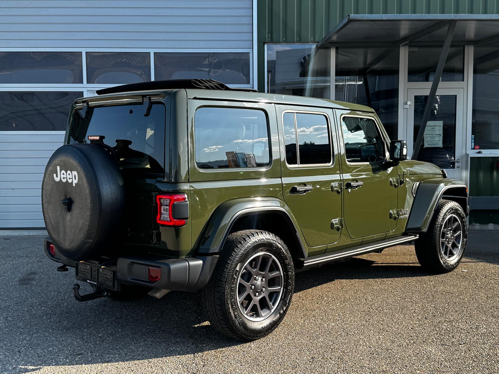 JEEP Wrangler 2.0 Unlimited 80TH Anniversary Automatic-image-9