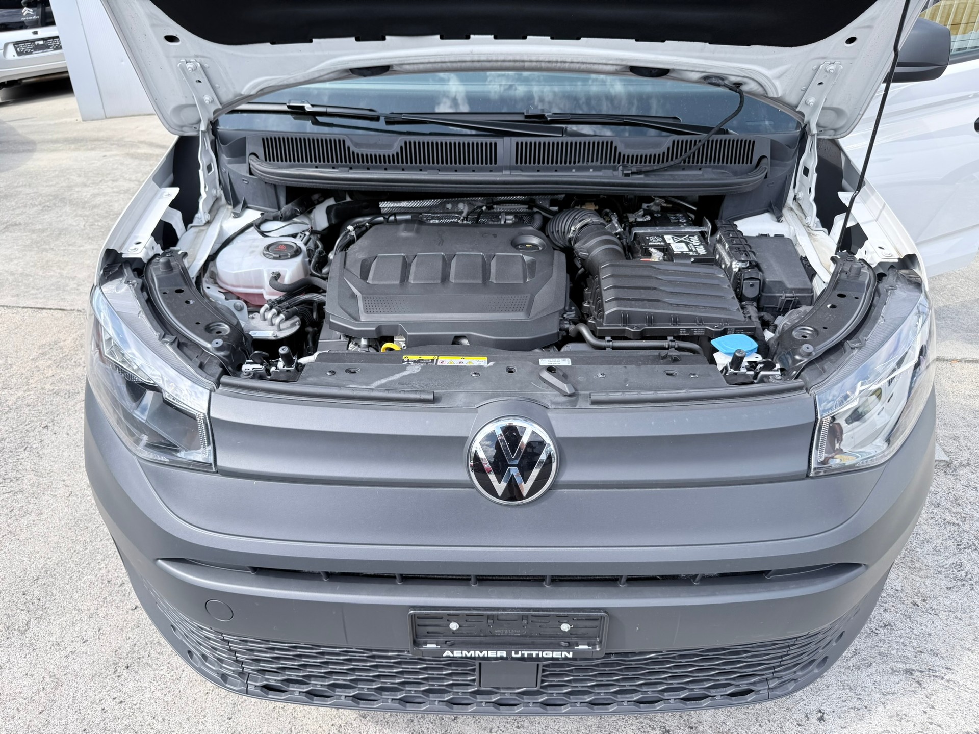 VW Caddy Cargo 2.0TDI Maxi 4Motion-image-24