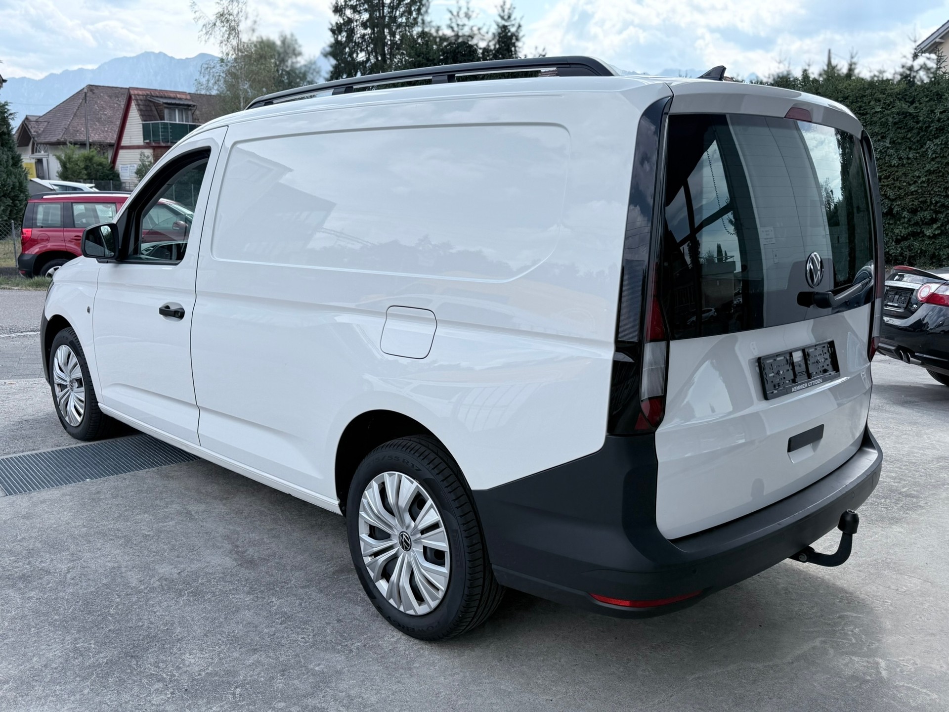 VW Caddy Cargo 2.0TDI Maxi 4Motion-image-8