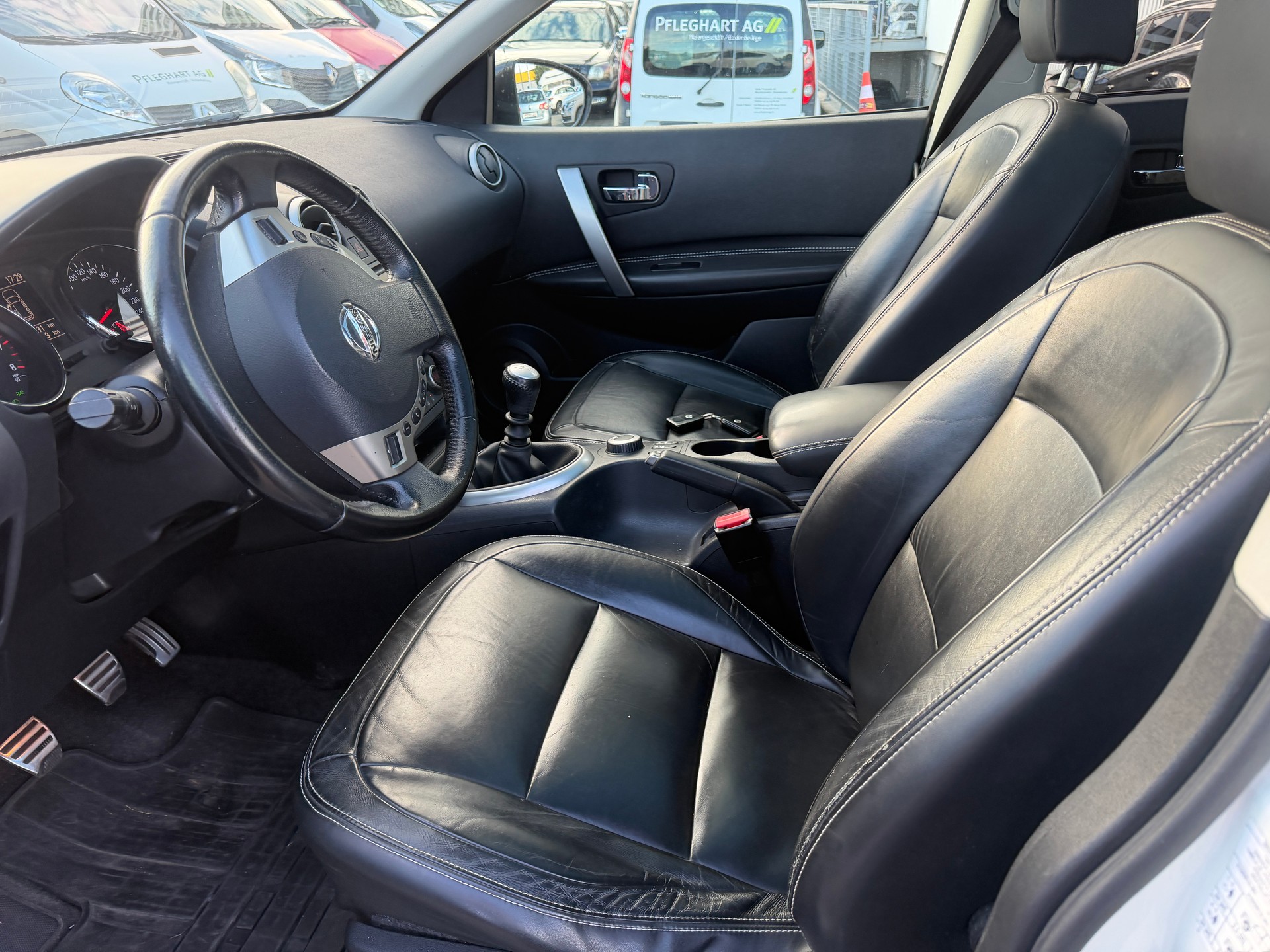 NISSAN Qashqai 2.0 4WD tekna-image-8