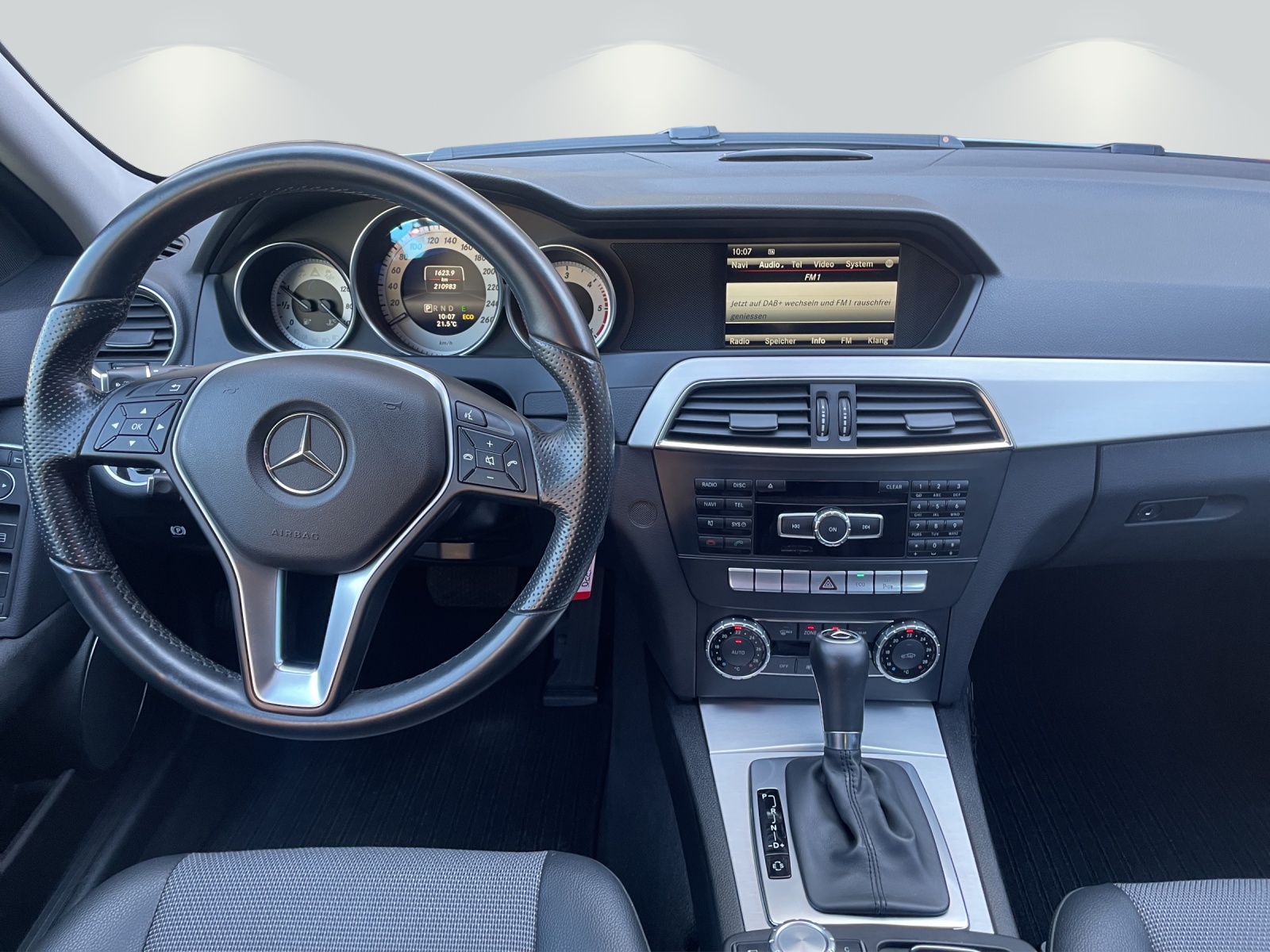 MERCEDES-BENZ C 220 CDI 4Matic 7G-Tronic-image-6