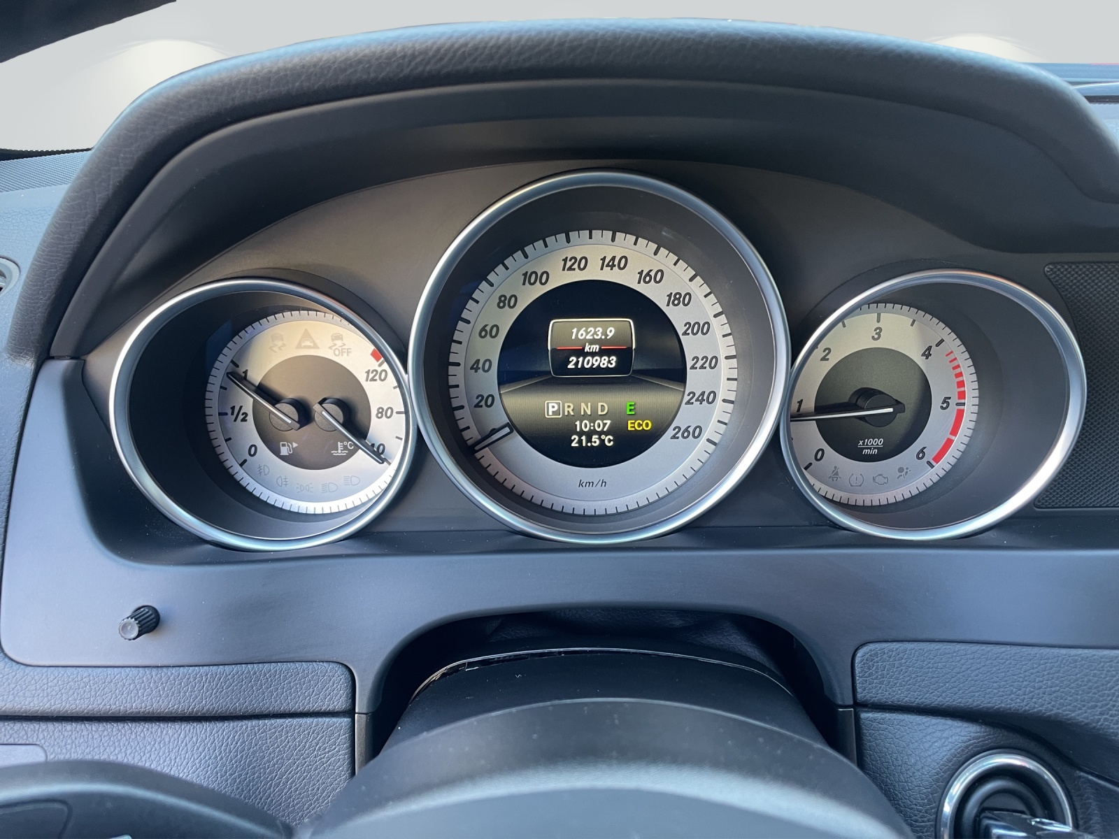 MERCEDES-BENZ C 220 CDI 4Matic 7G-Tronic-image-5