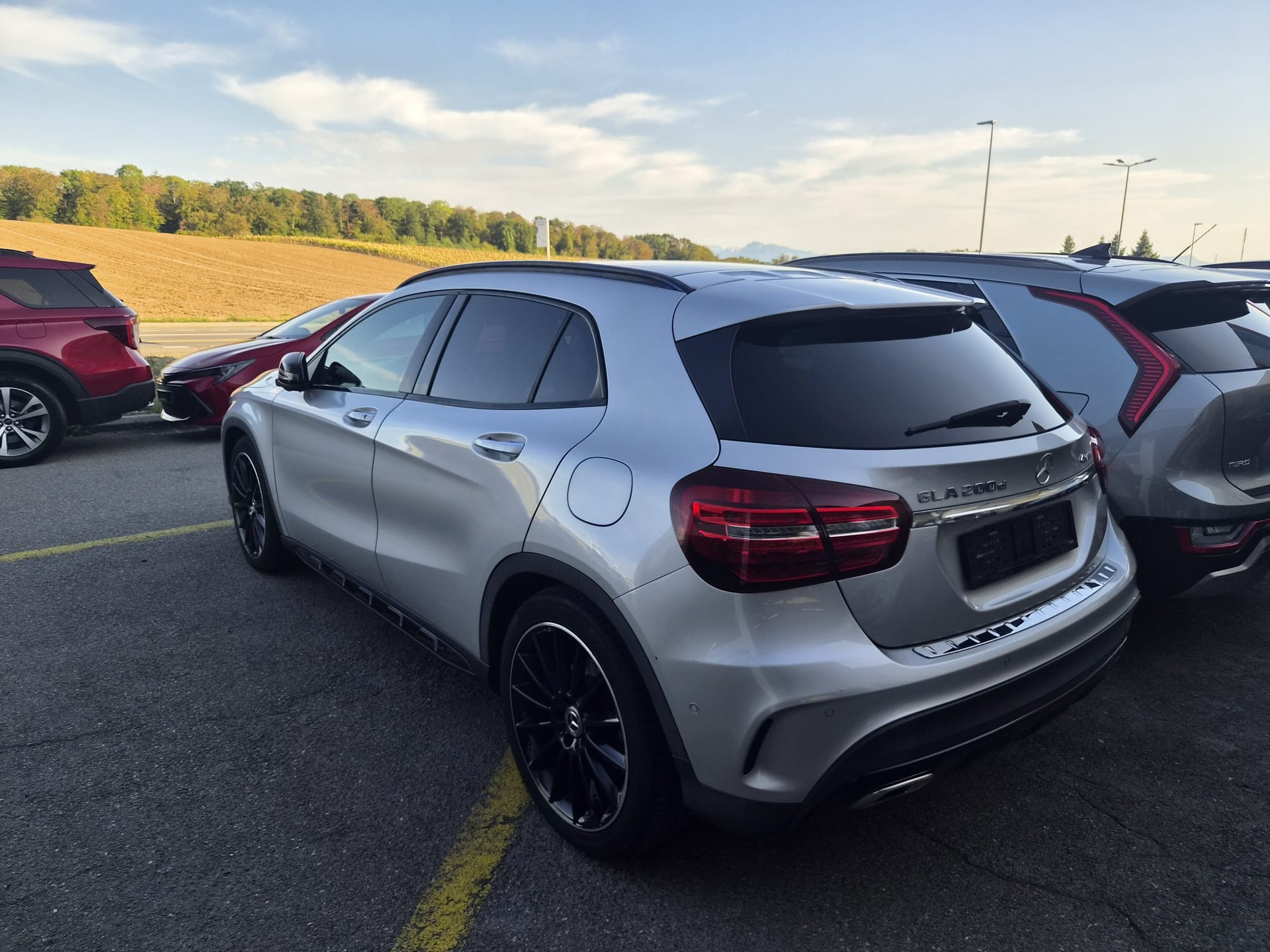 MERCEDES-BENZ GLA 200 CDI AMG Line 4M.-image-2