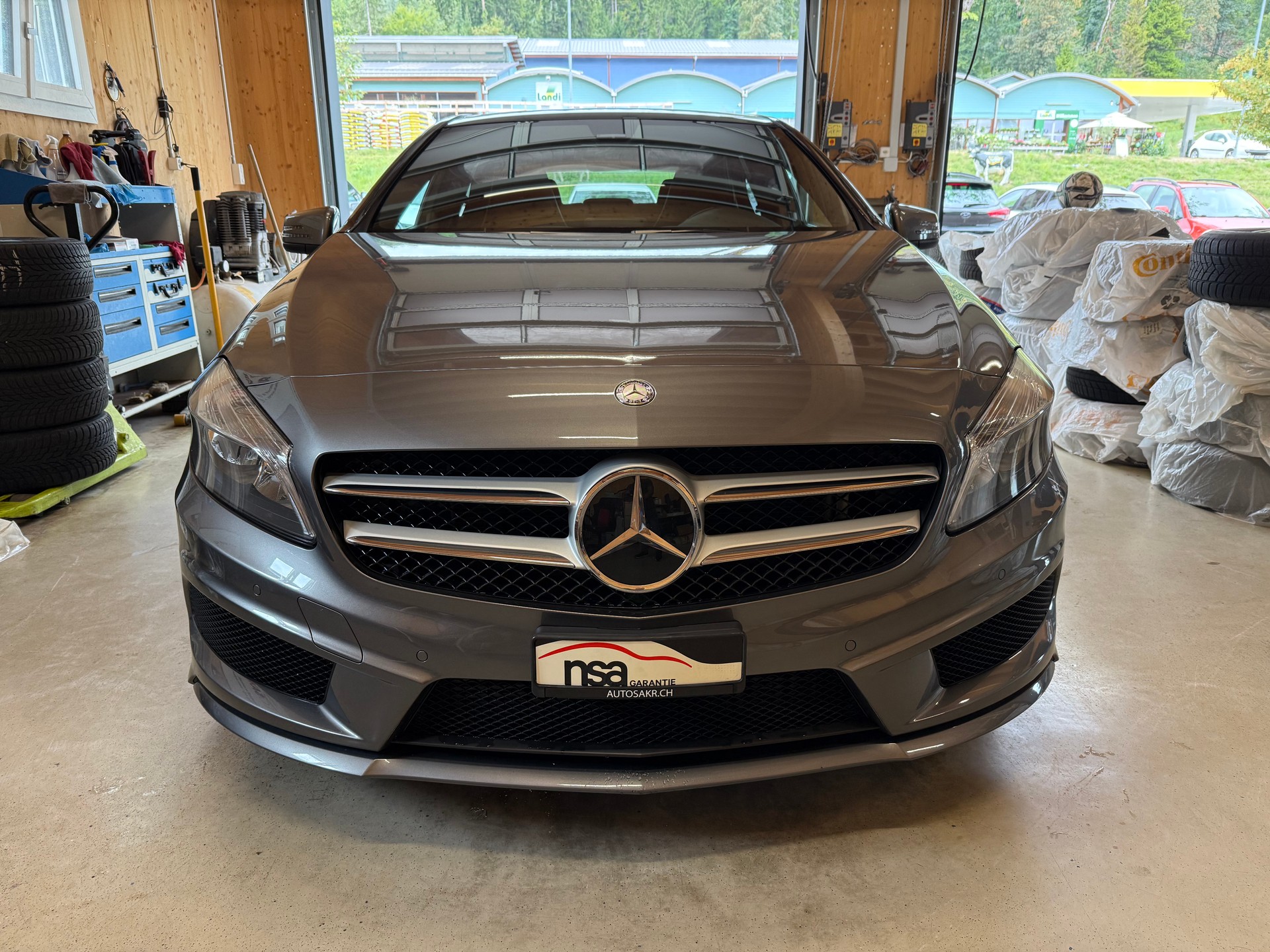 MERCEDES-BENZ A 200 AMG Line 7G-DCT-image-1