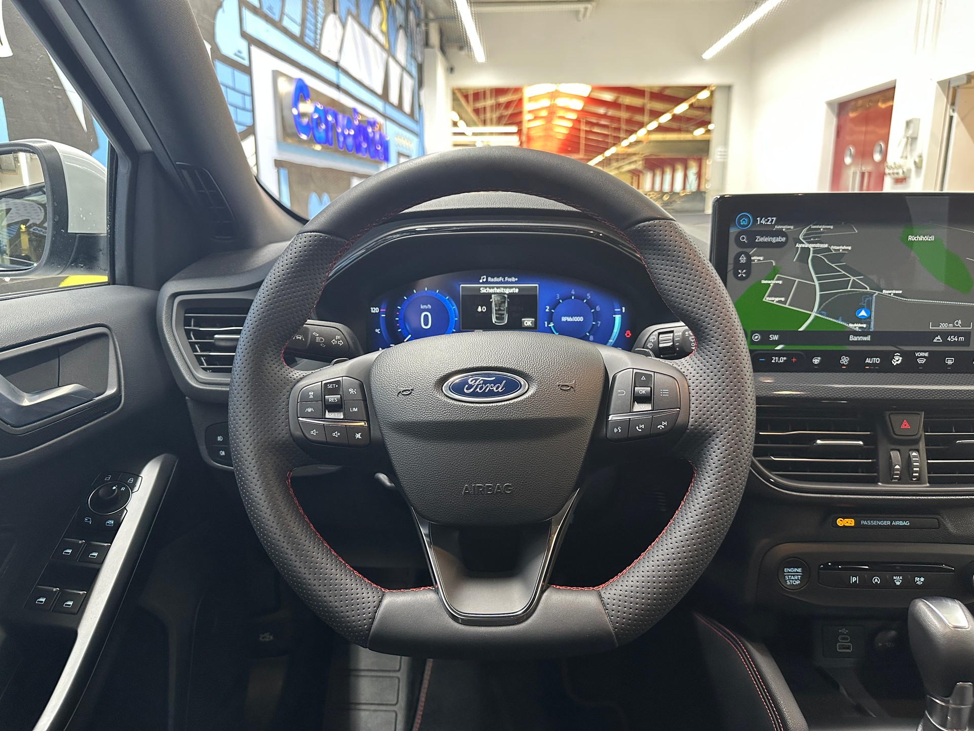 FORD Focus 1.0 MHEV ST-Line X Automat-image-10