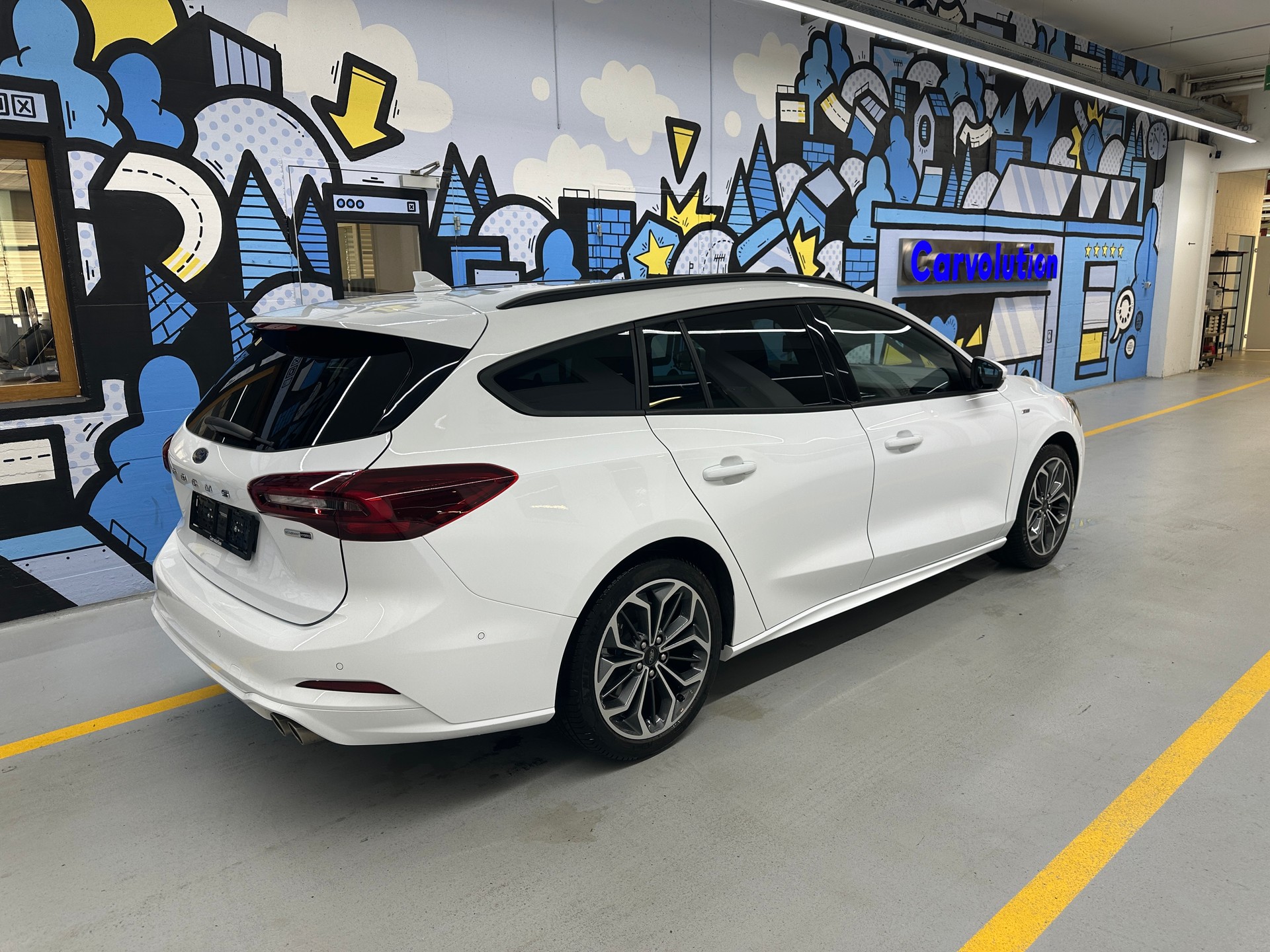 FORD Focus 1.0 MHEV ST-Line X Automat-showroom-element-3
