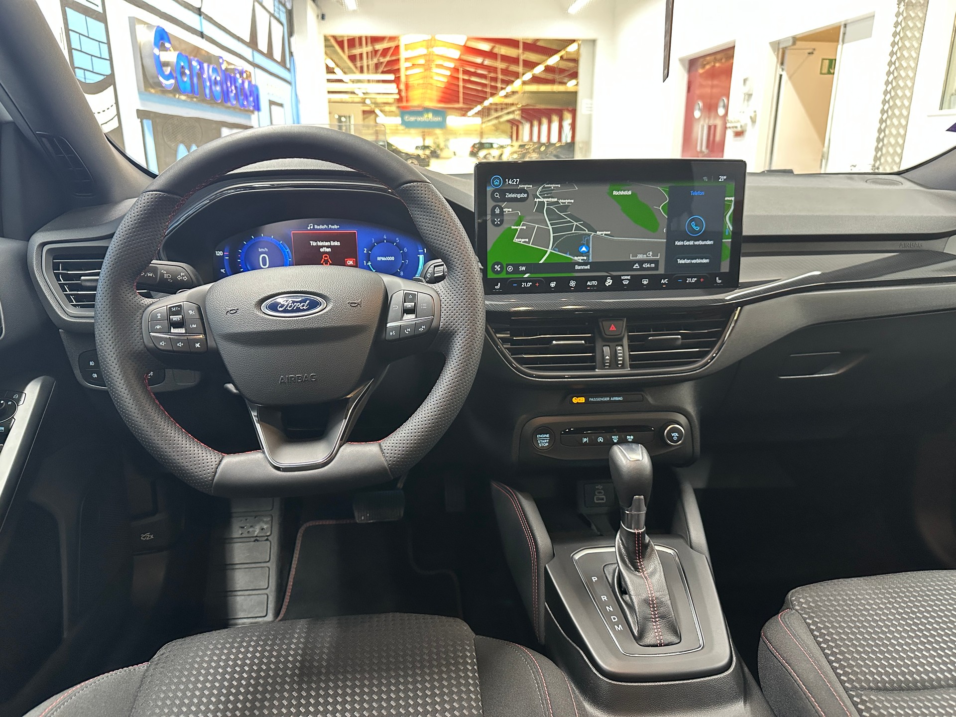 FORD Focus 1.0 MHEV ST-Line X Automat-image-9