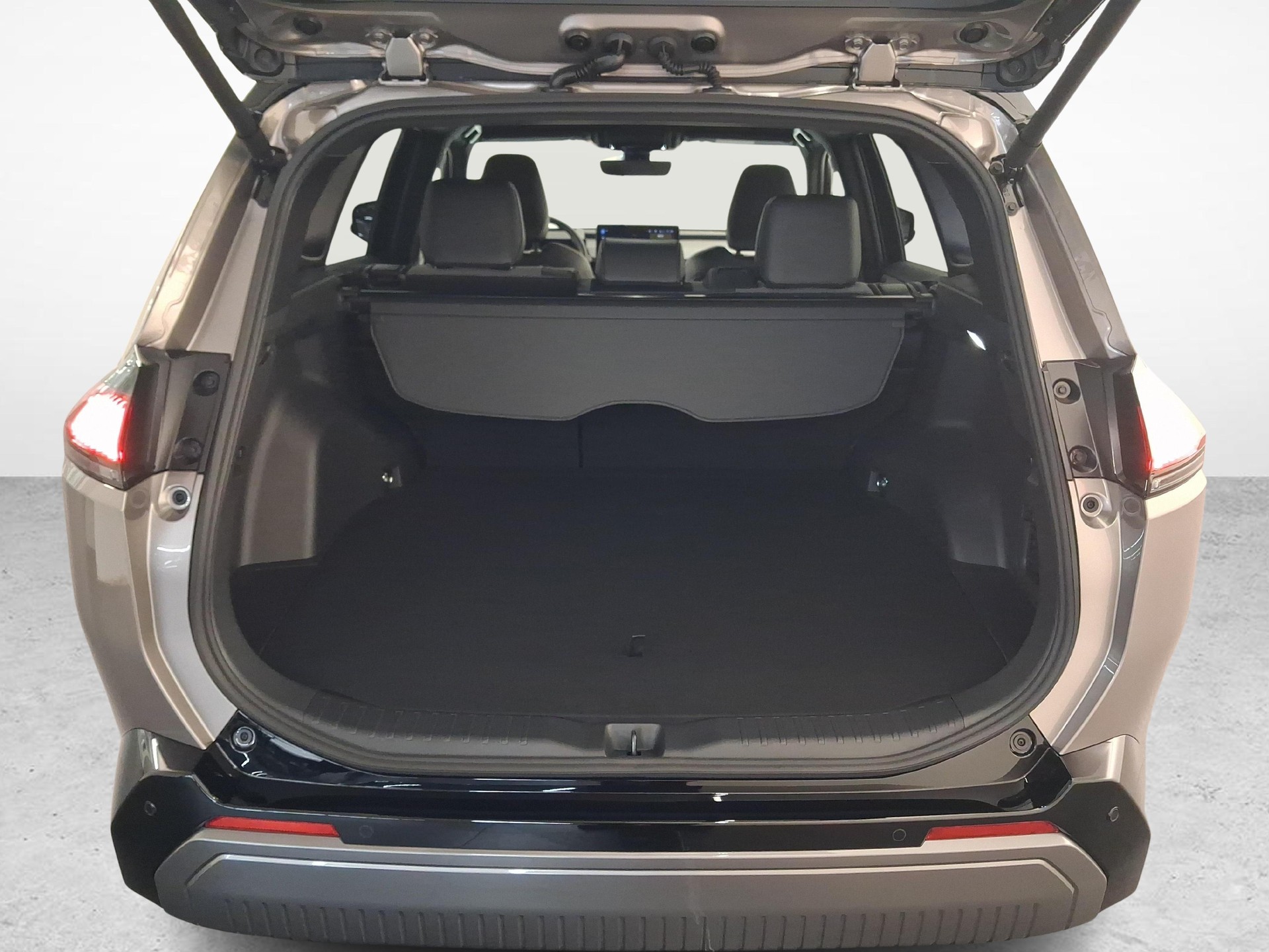 TOYOTA RAV4 2.5 Plug-In-Hybrid Style-image-11
