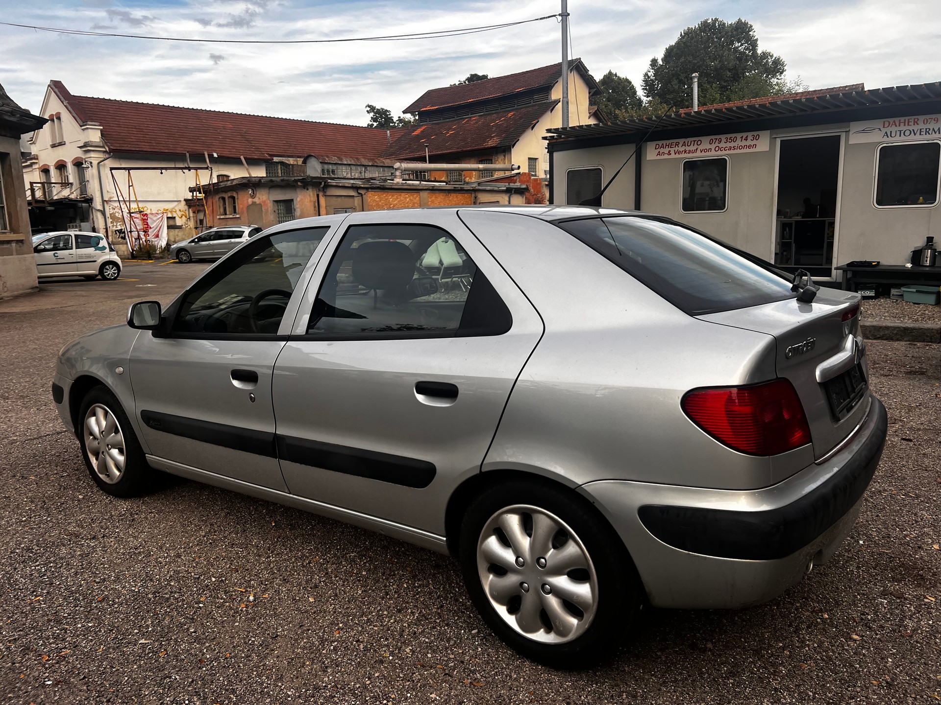 CITROEN Xsara Berline 1.6i 16V SX-image-4
