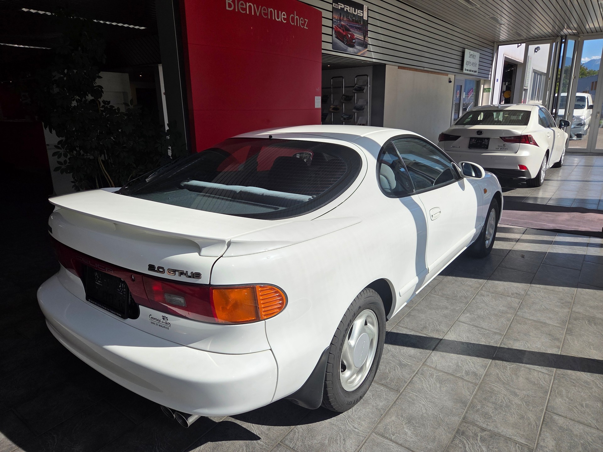 TOYOTA Celica 2000 GTi-image-2
