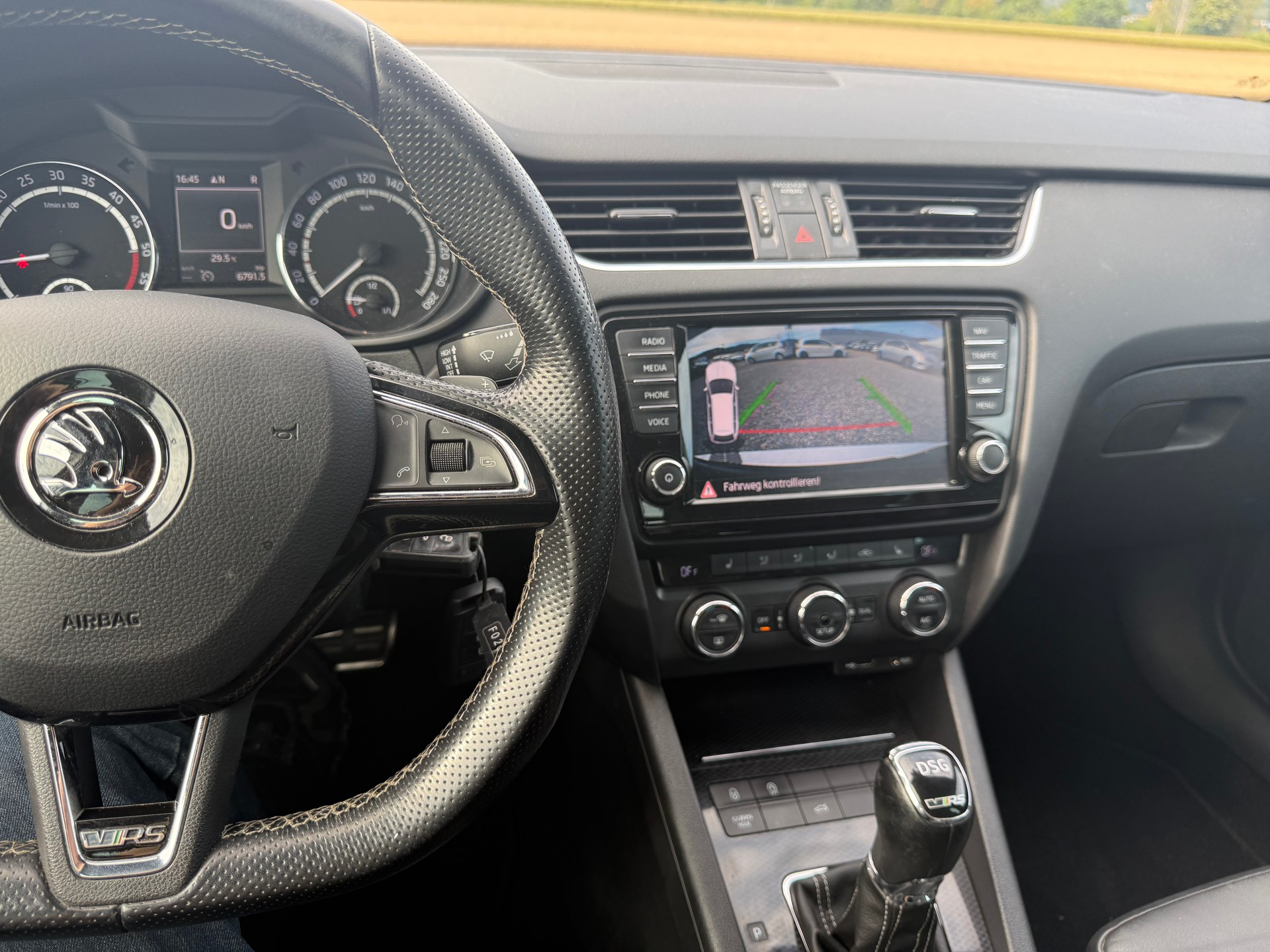 SKODA Octavia Combi 2.0 TDI RS DSG-image-7