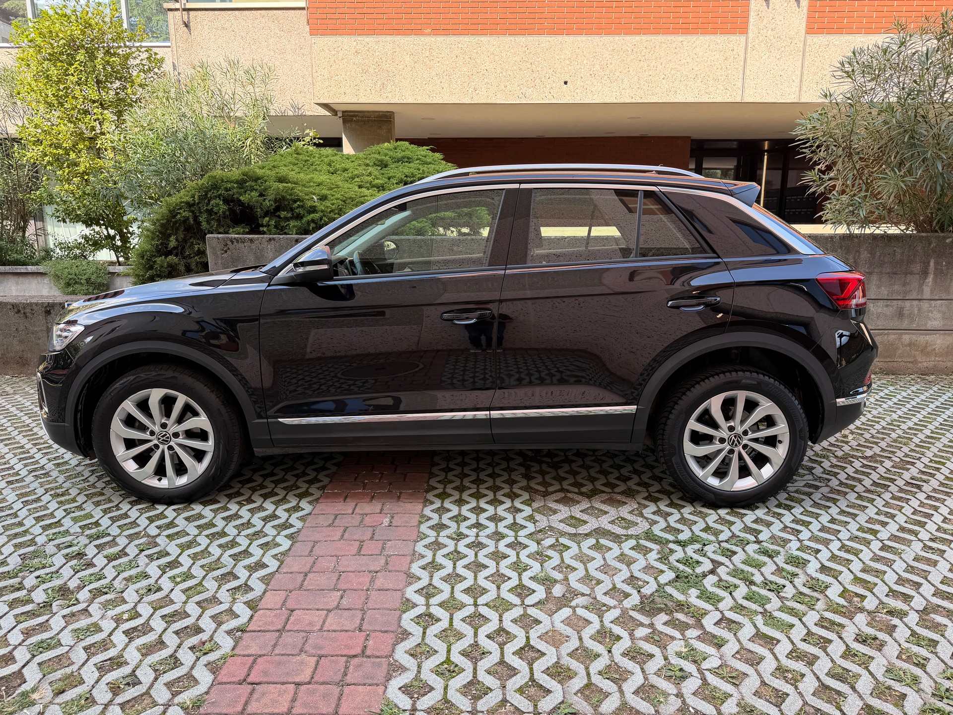 VW T-Roc 1.5 TSI EVO Advance DSG-image-2