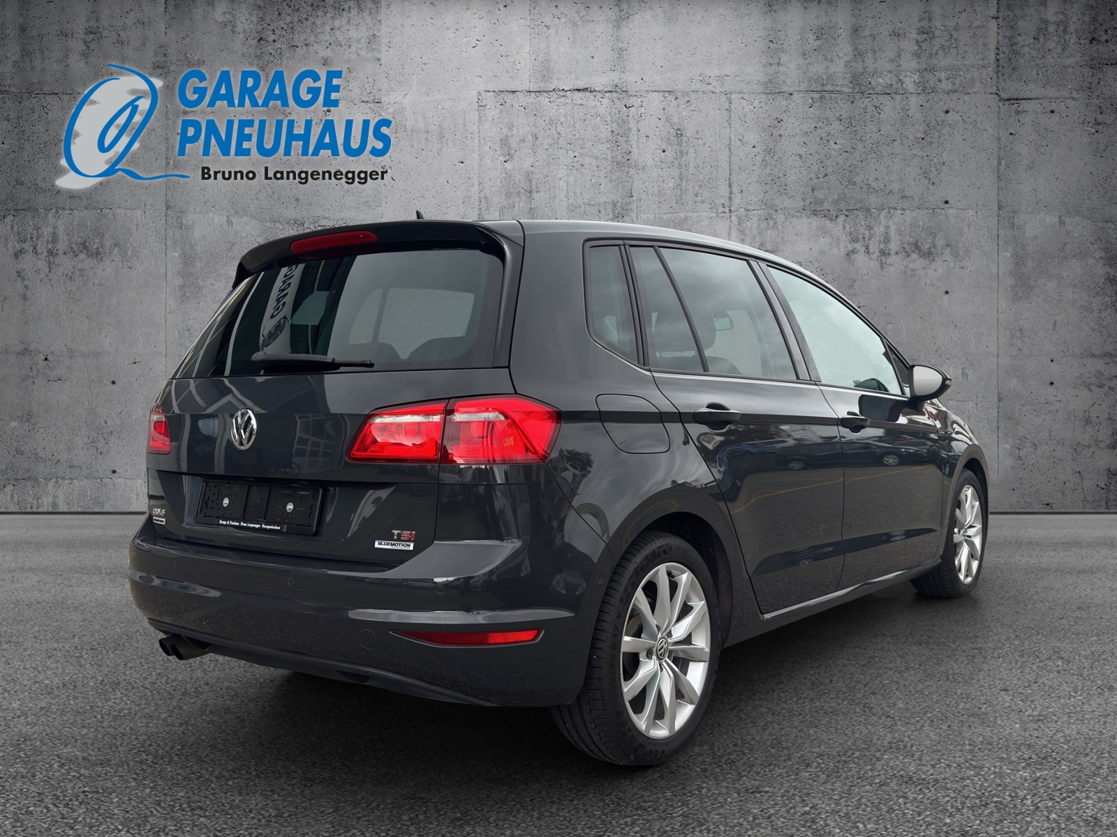 VW Golf Sportsvan 1.4 TSI Lounge DSG-image-3