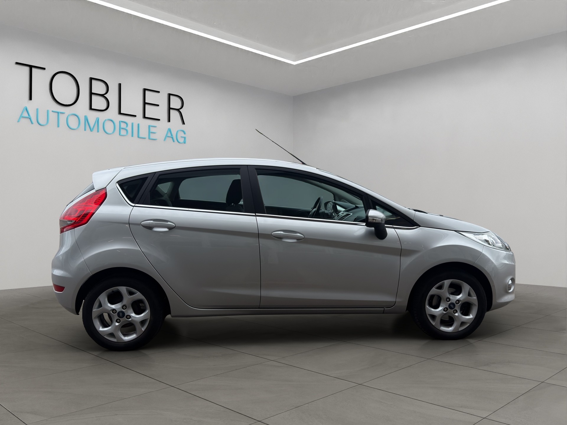 FORD Fiesta 1.4 16V Trend-image-6