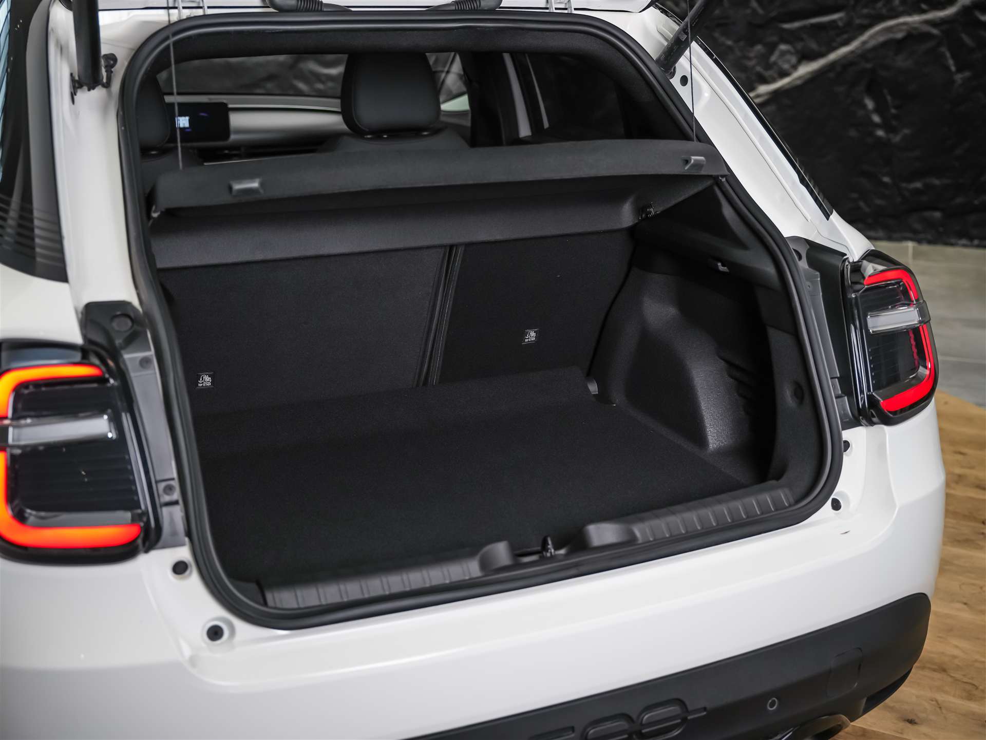 FIAT 600h MildHybrid La Prima *SOFORT Verfügbar*Werksgarantie*Massage*-image-38