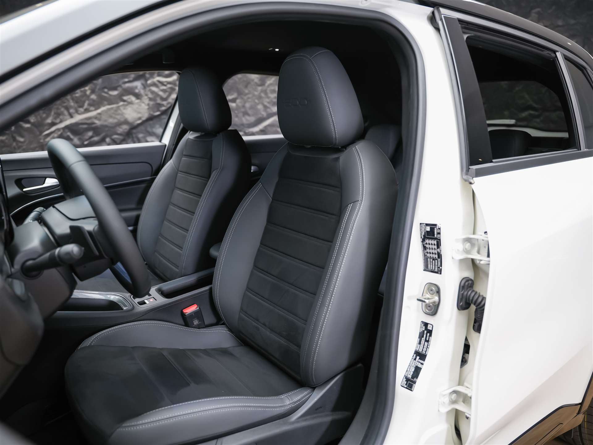 FIAT 600h MildHybrid Sport *SOFORT Verfügbar*Werksgarantie*Massage*-image-8