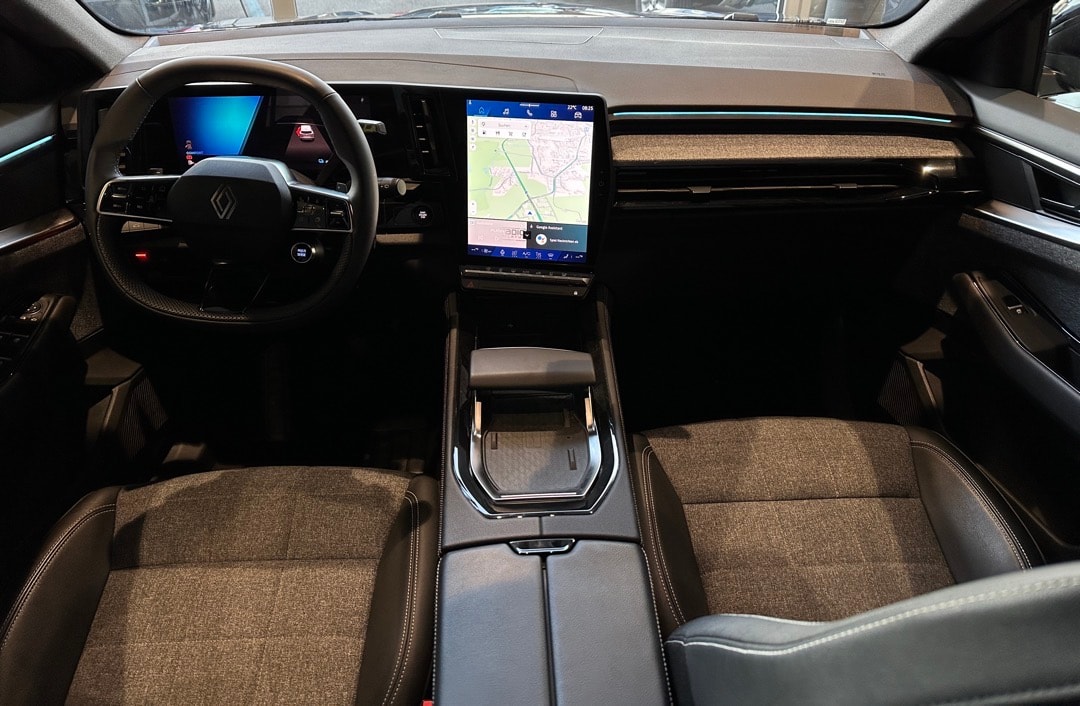 RENAULT Espace 1.2 E-Tech 200 Techno 7-Sitze-image-9
