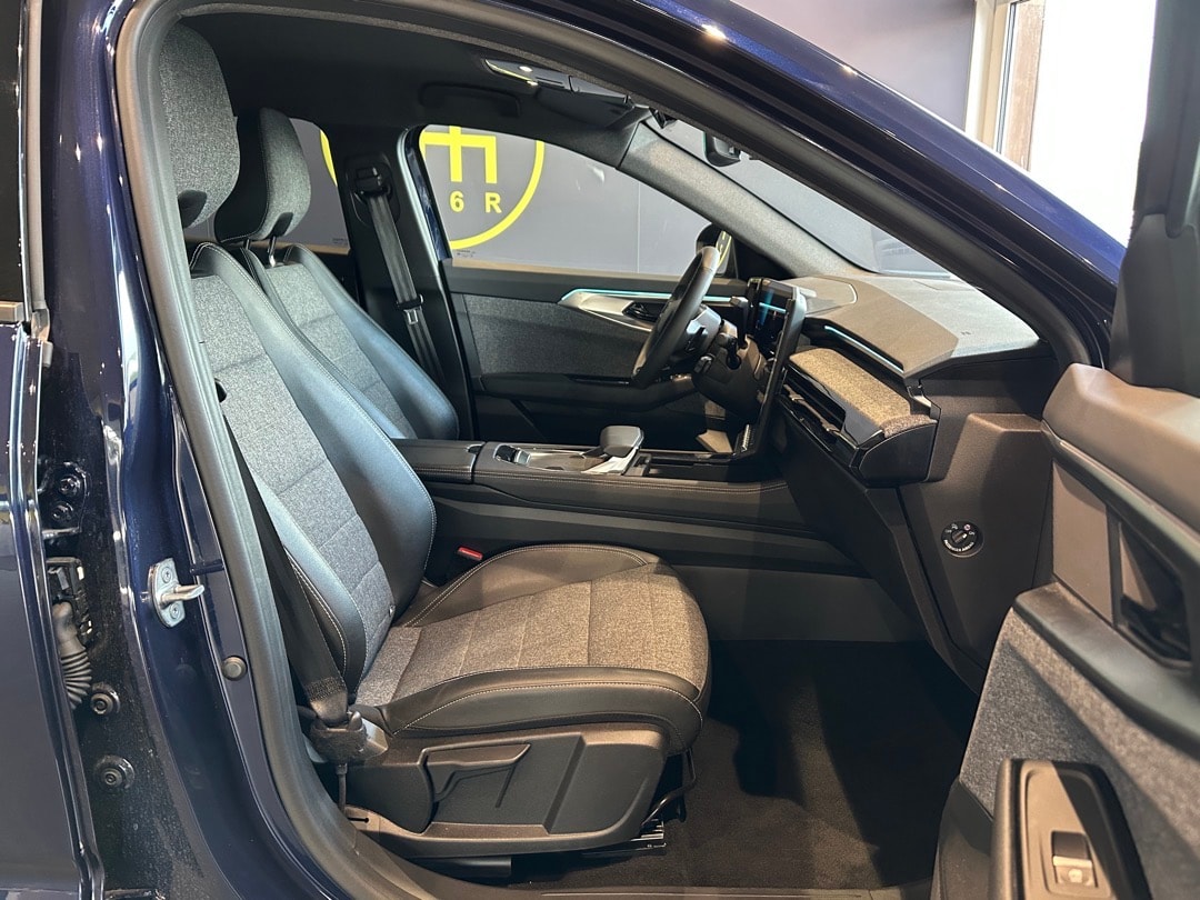 RENAULT Espace 1.2 E-Tech 200 Techno 7-Sitze-image-13