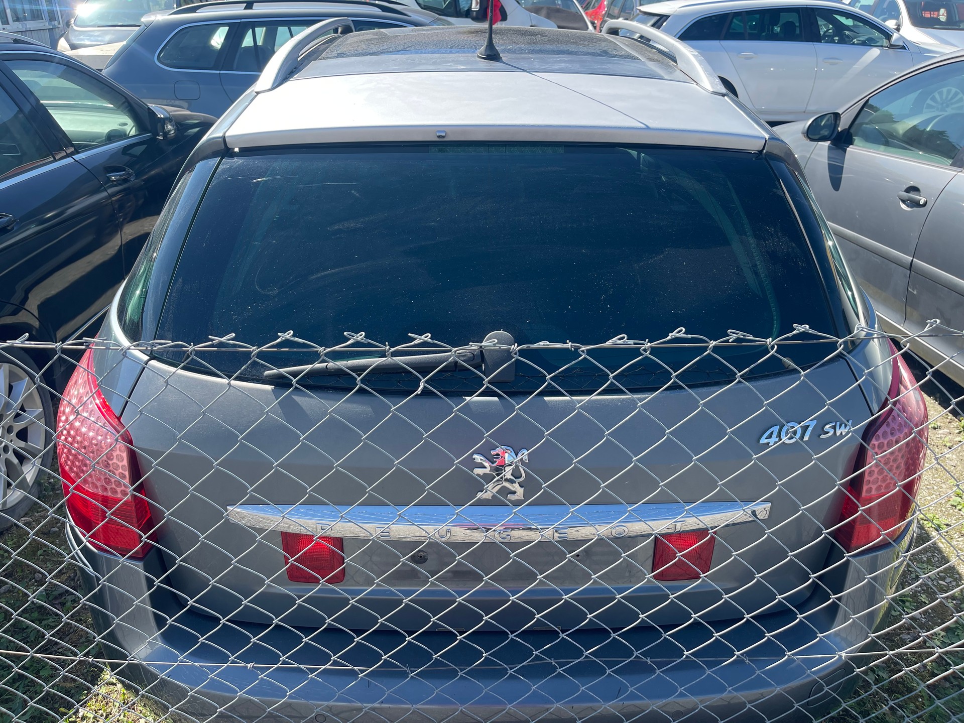 PEUGEOT 407 SW 3.0 Dynamic Automatic-image-12