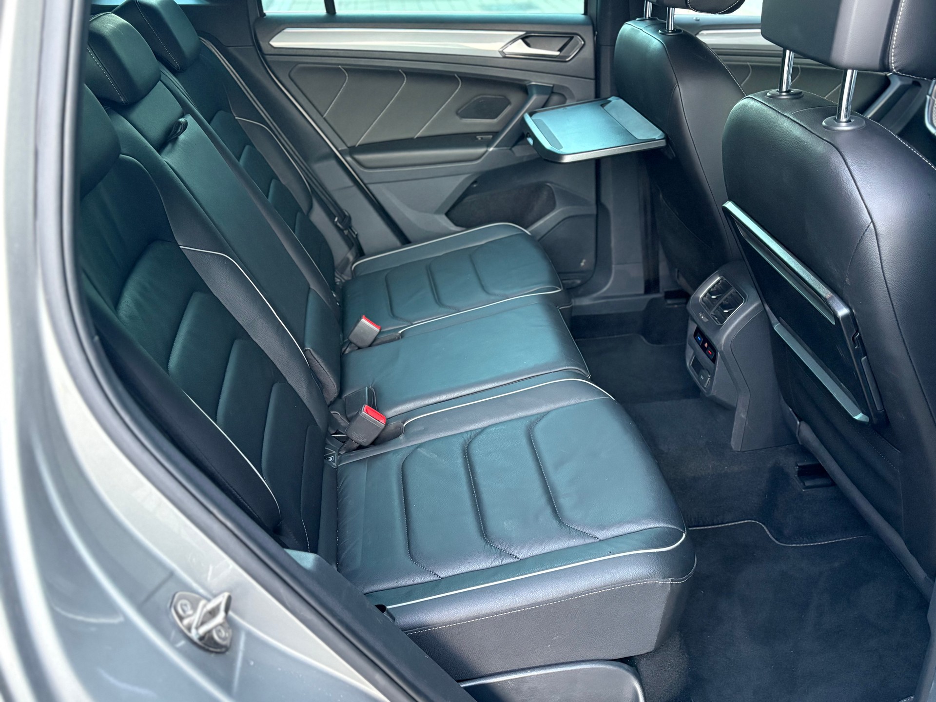 VW Tiguan 2.0TSI R-Line Highline 4Motion DSG frisch ab MFK-image-13