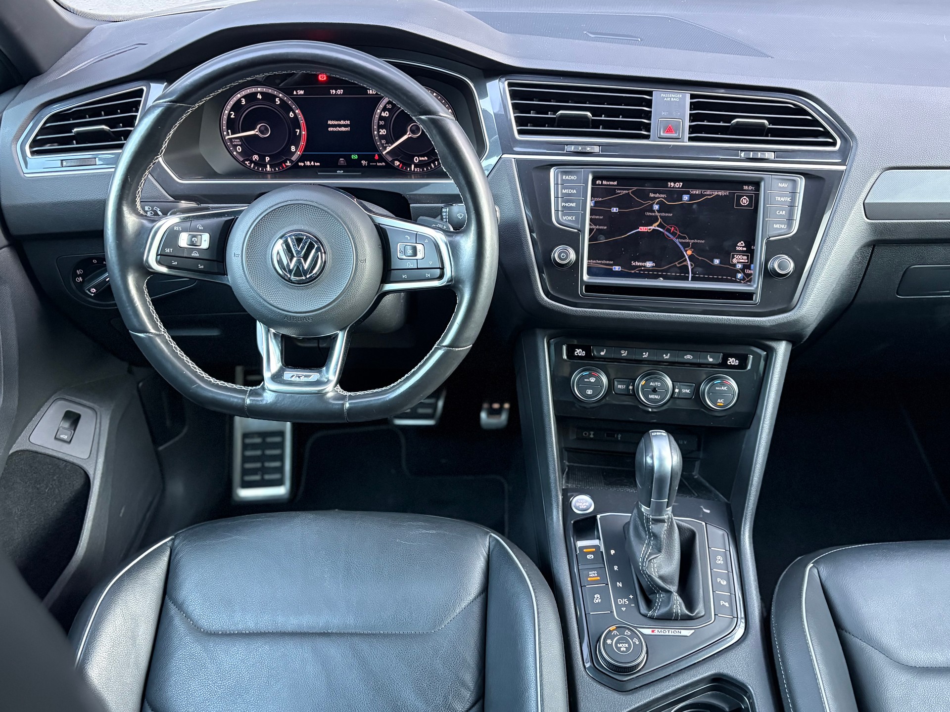 VW Tiguan 2.0TSI R-Line Highline 4Motion DSG frisch ab MFK-image-12