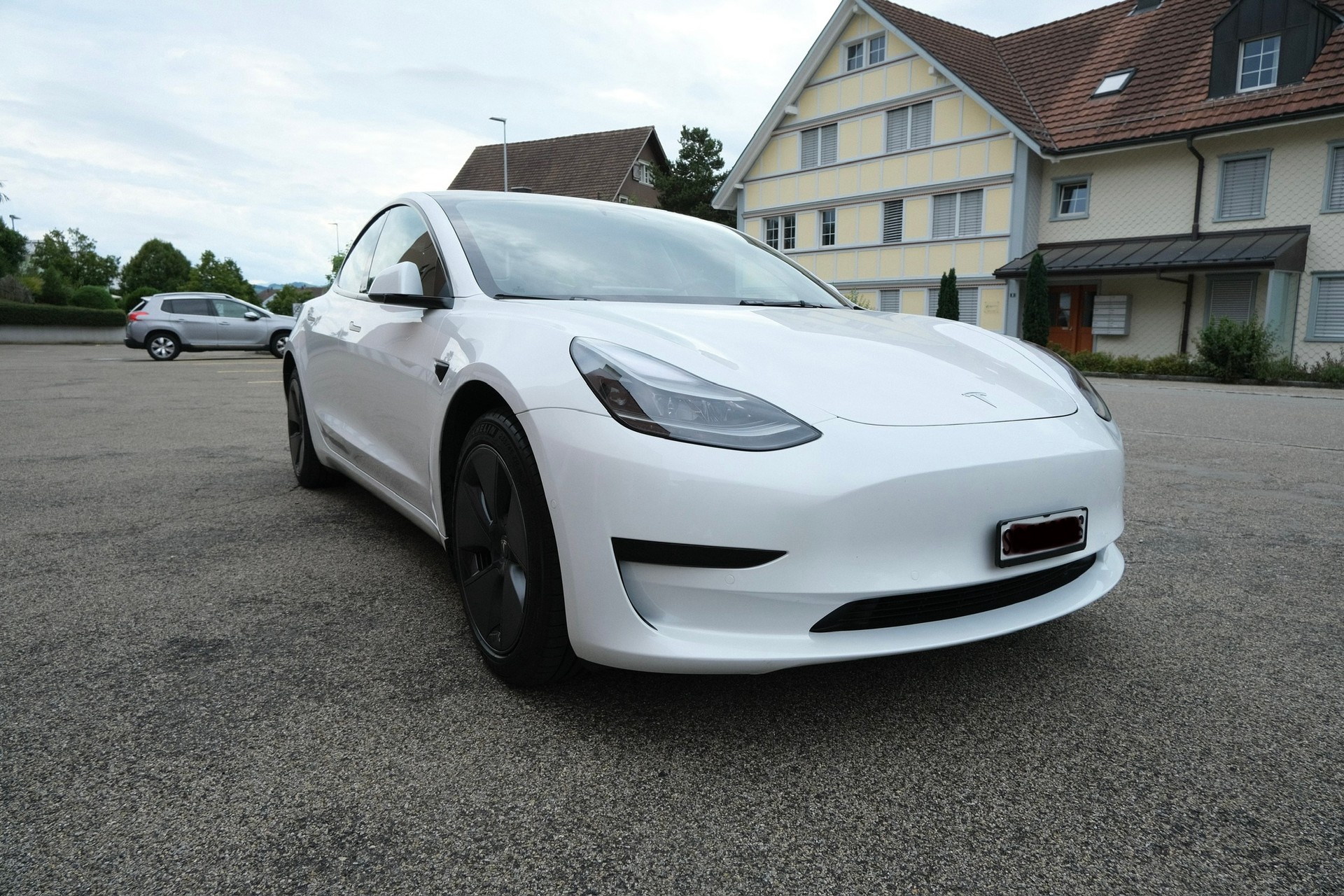 TESLA Standart Range-image-1