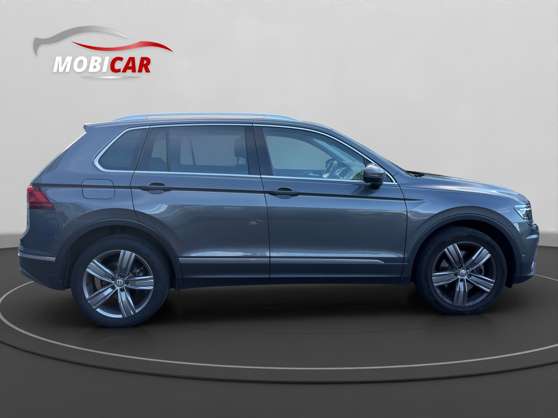 VW Tiguan 2.0 TDI SCR Highline 4Motion DSG-image-5
