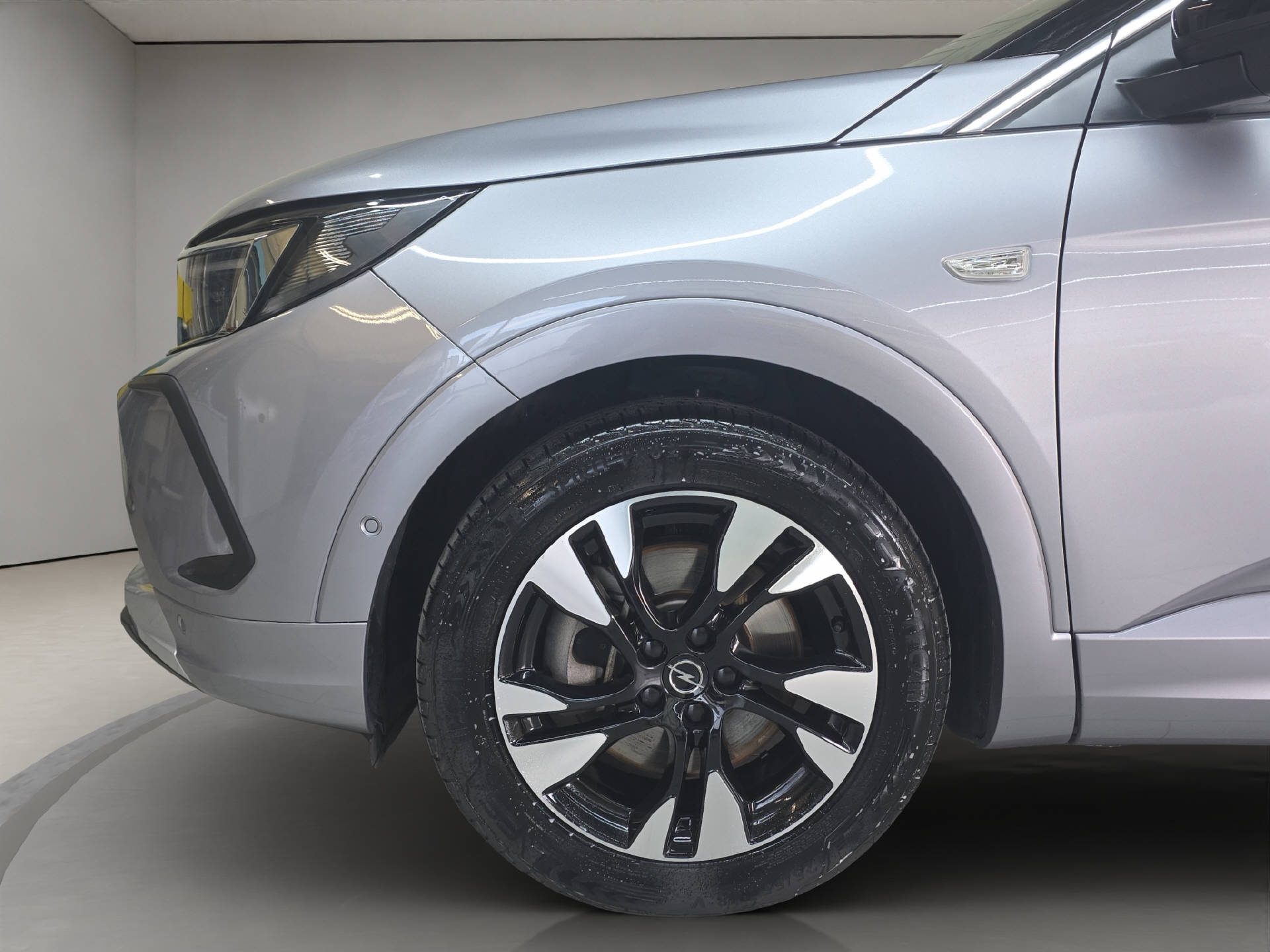 OPEL Grandland-image-12