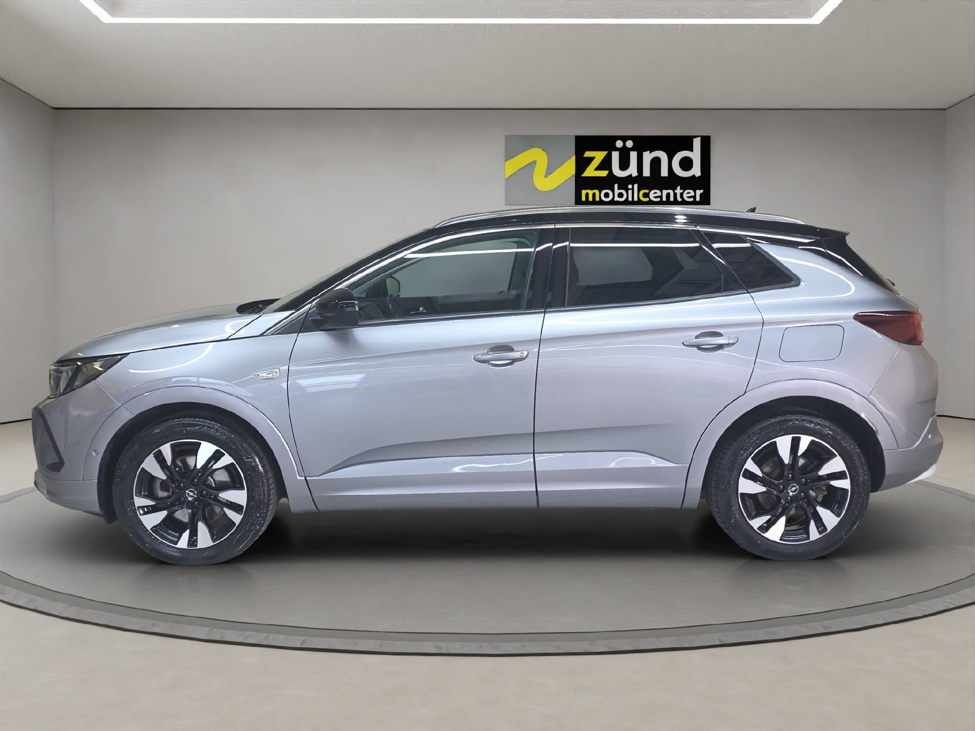 OPEL Grandland-image-1