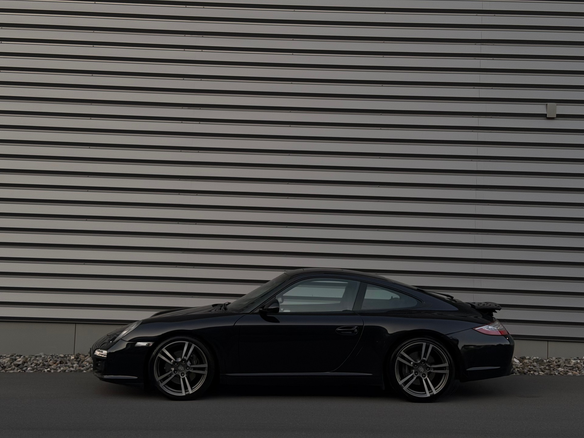 PORSCHE 911 Black Edition PDK-image-5