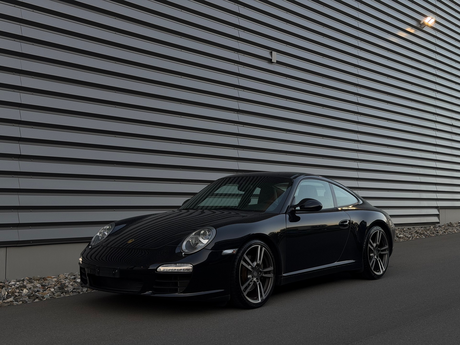 PORSCHE 911 Black Edition PDK-image-6