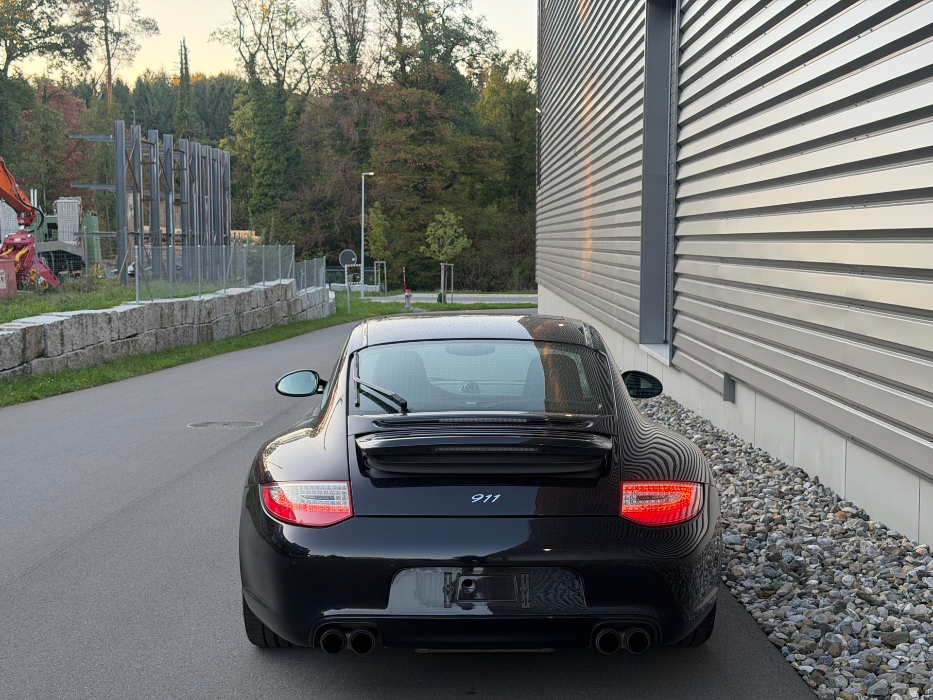 PORSCHE 911 Black Edition PDK-image-3