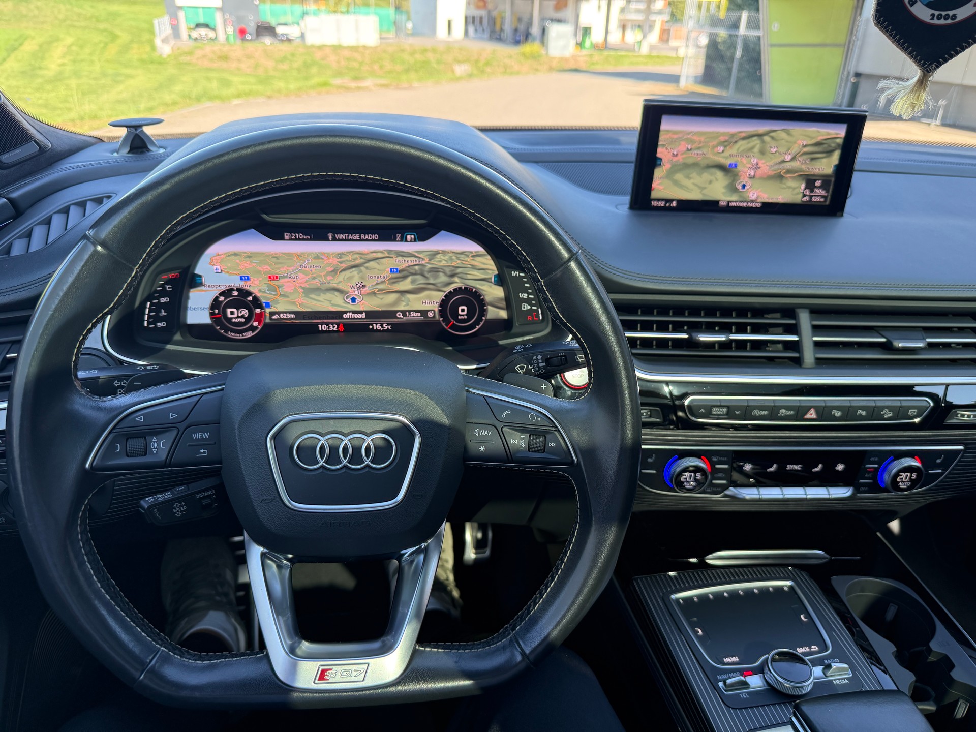 AUDI 4.0 V8 TDI quattro T-Tronic-image-7