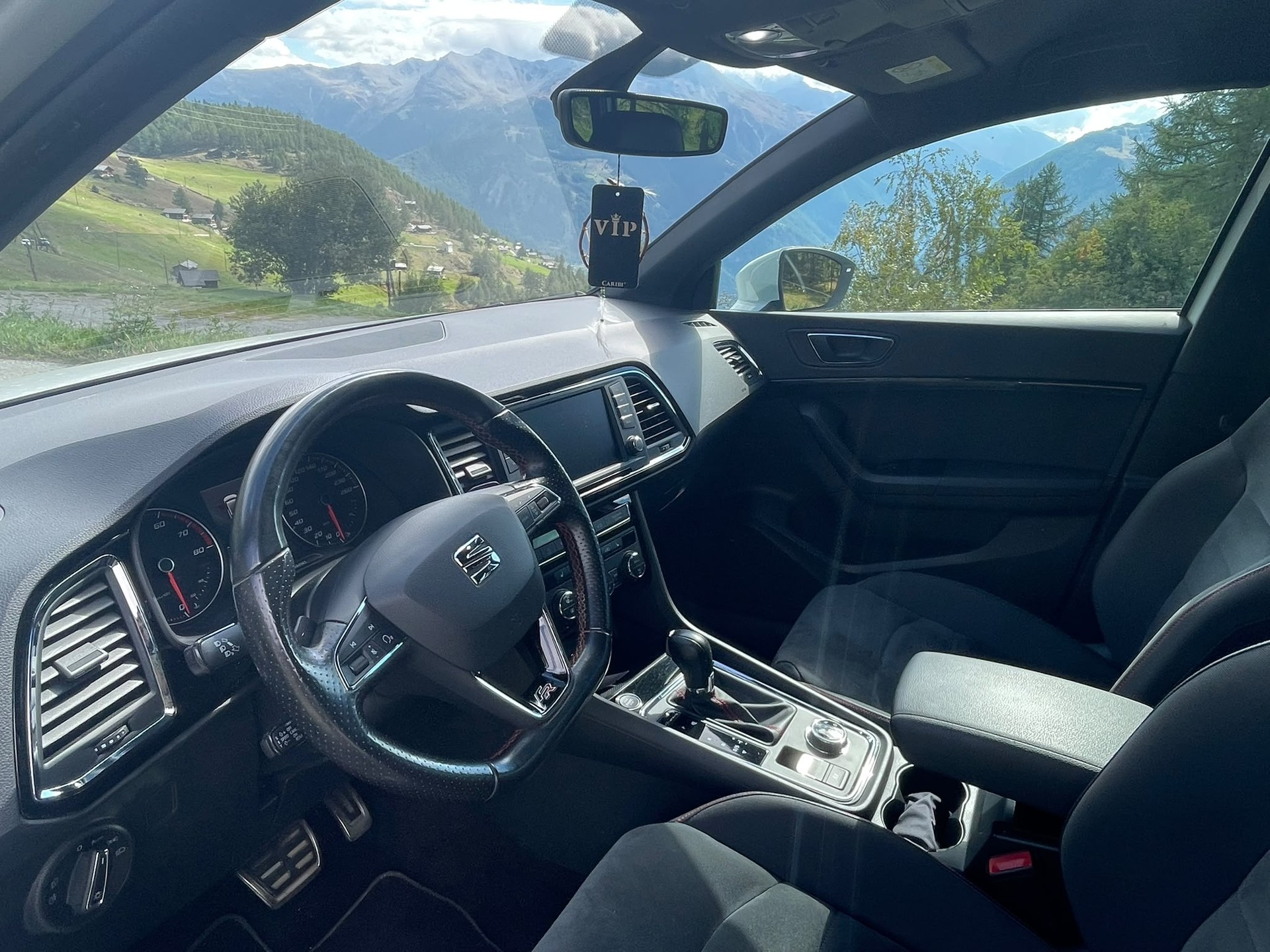 SEAT 2.0 TSI FR 4Drive DSG-image-3