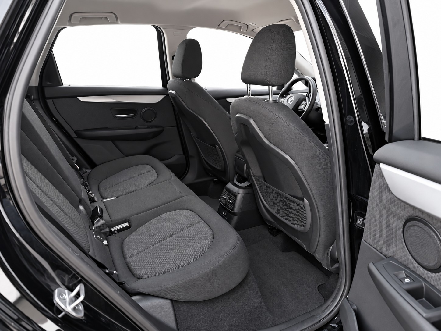 BMW 225xe Active Tourer-image-14