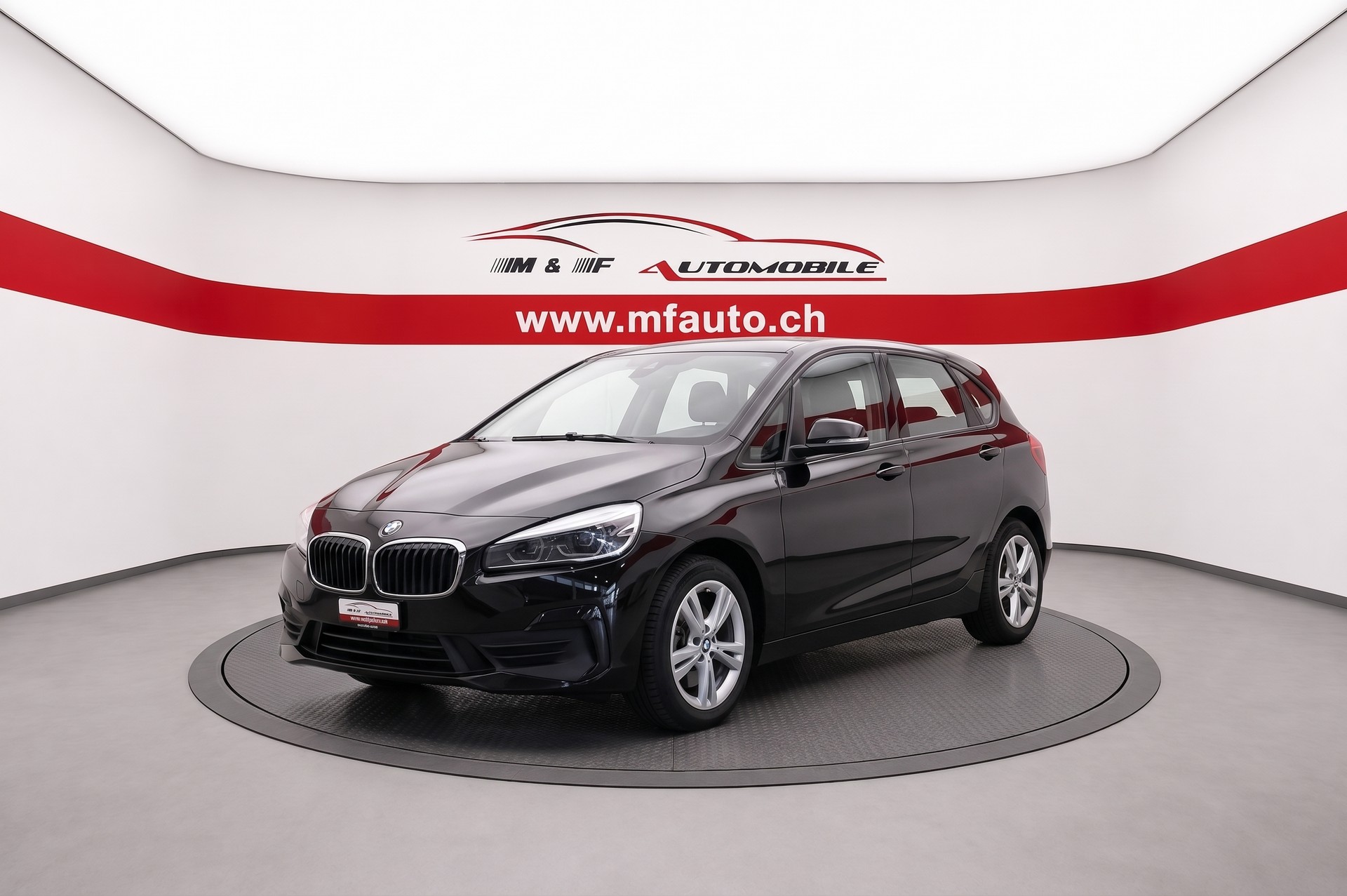 BMW 225xe Active Tourer-image-0
