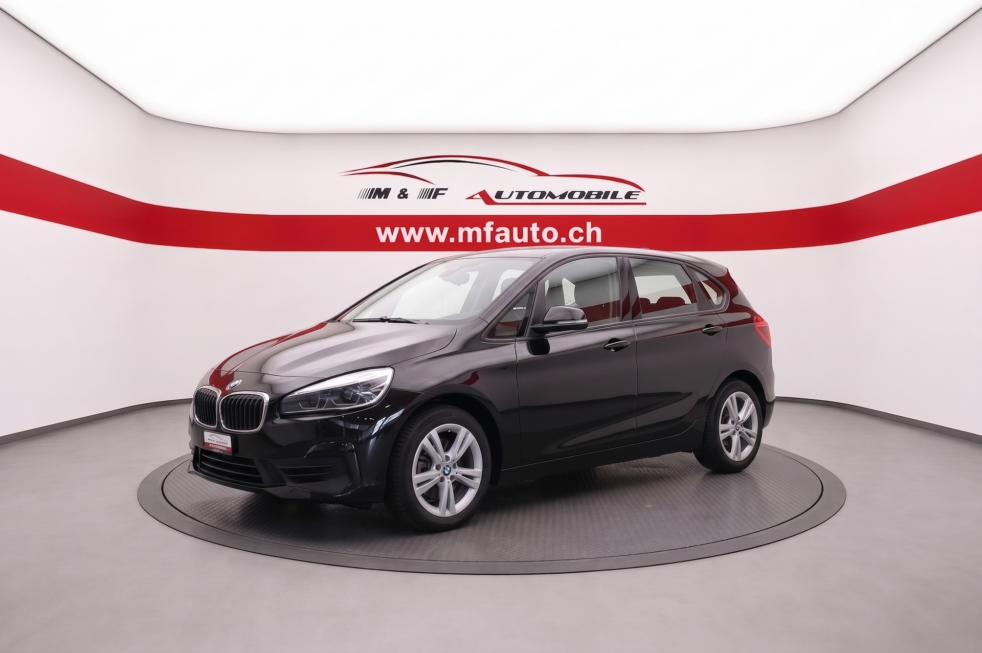 BMW 225xe Active Tourer-image-1