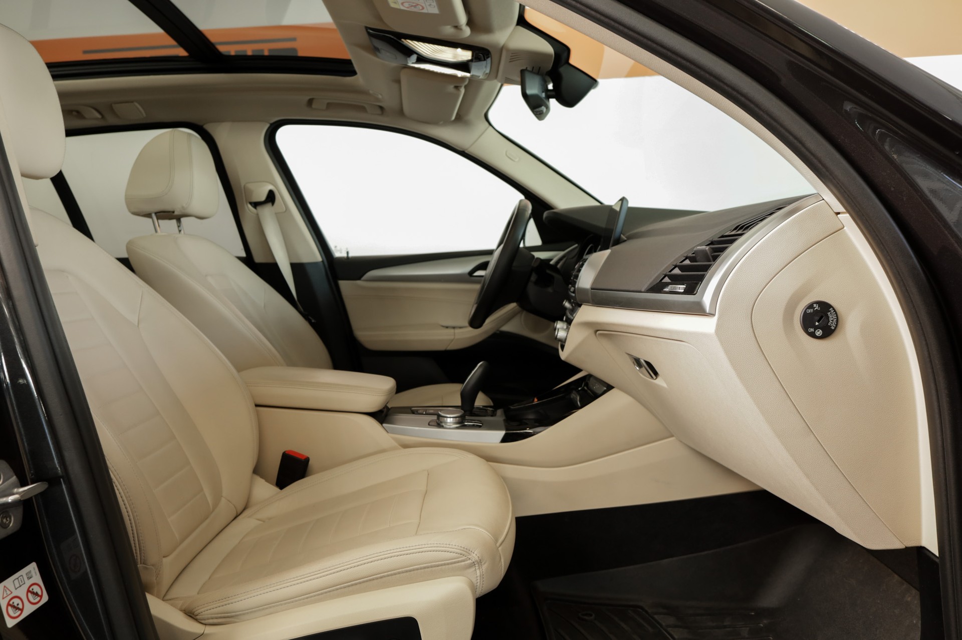 BMW X3 xDrive 20i Steptronic-image-17