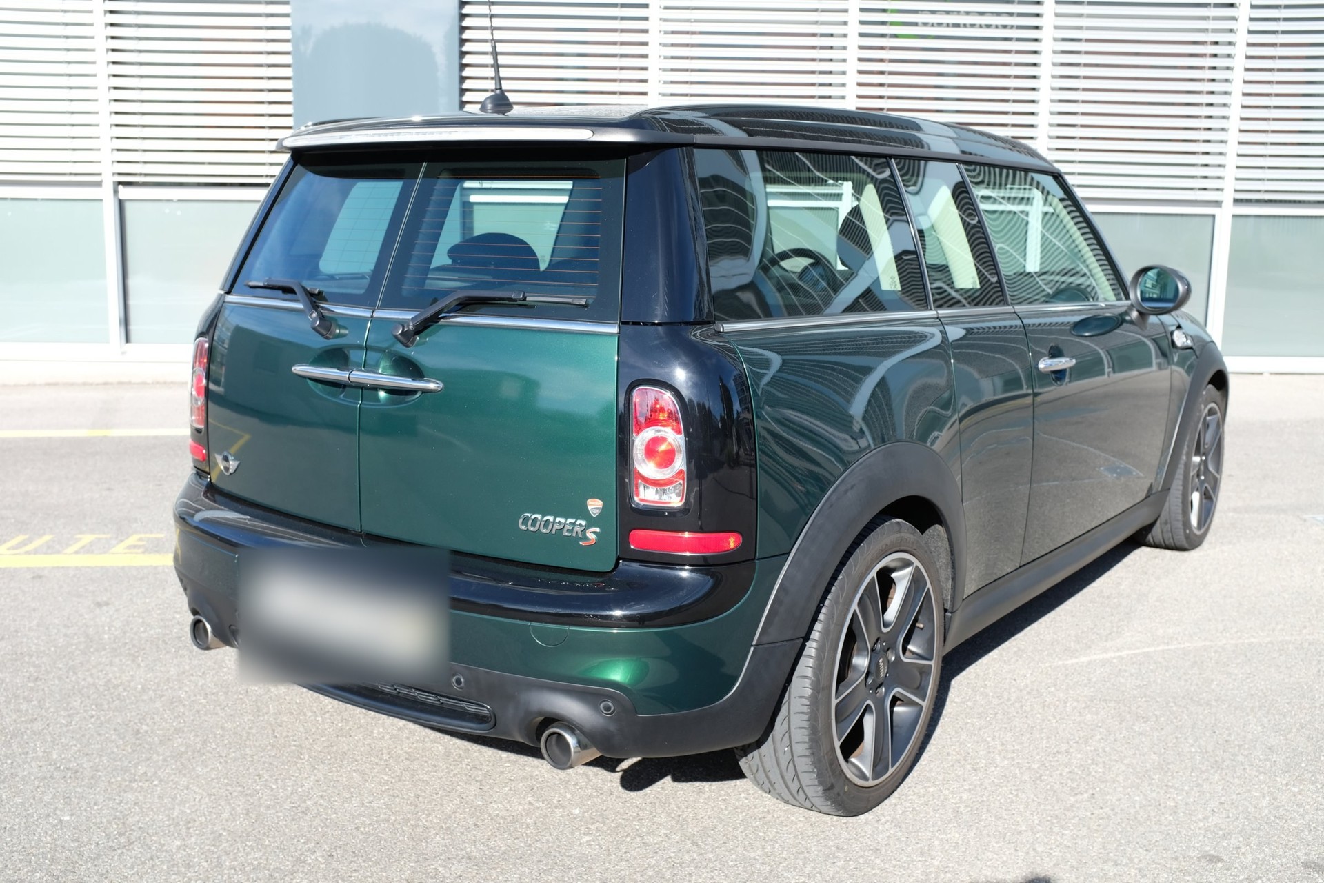 MINI 1.6i Cooper S-image-4