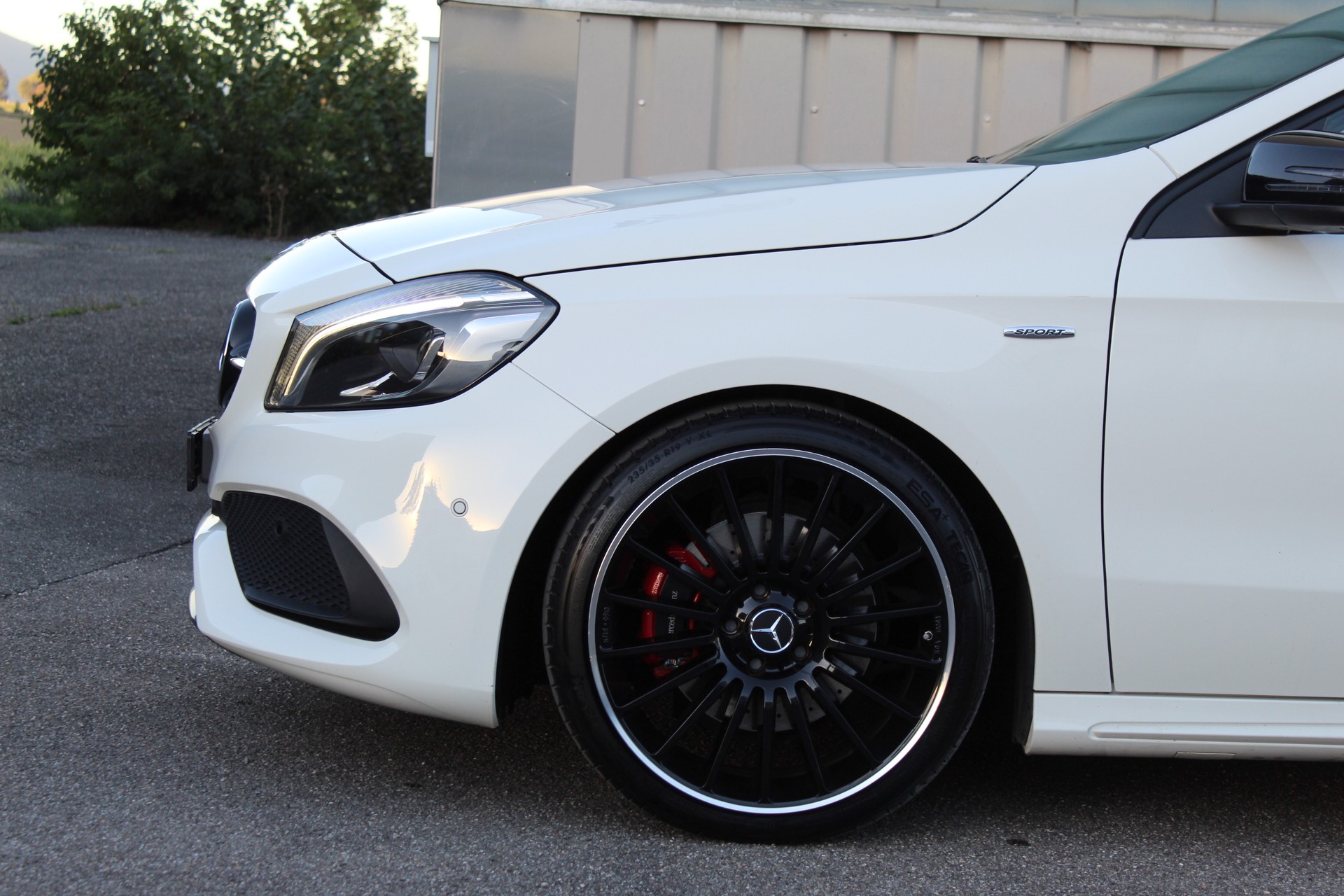 MERCEDES-BENZ A 250 Sport 4Matic 7G-DCT AMG-Line-image-9
