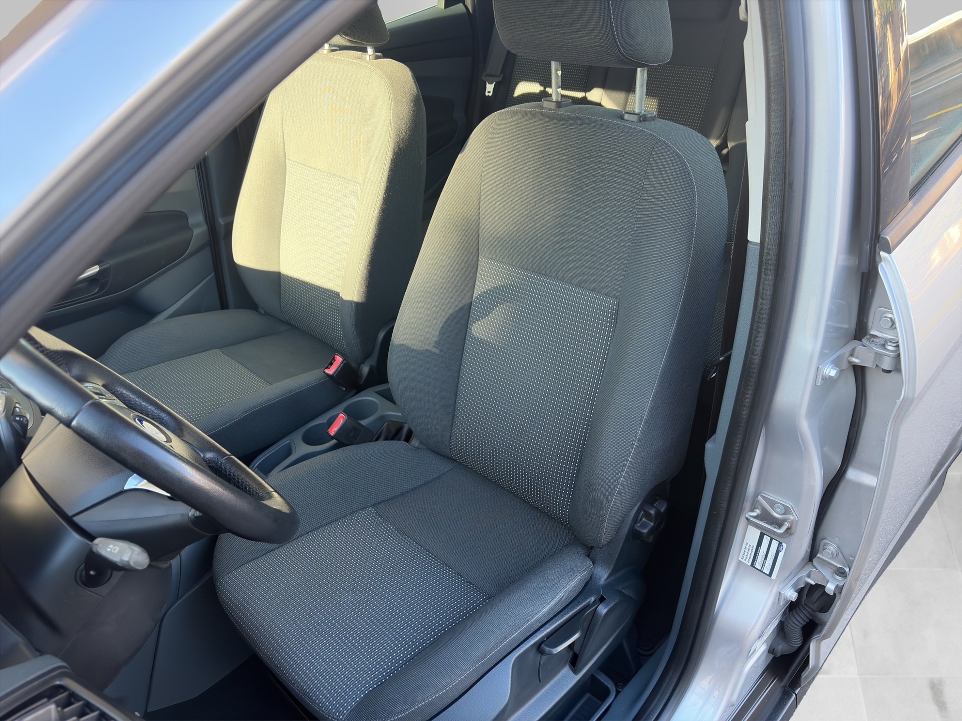 FORD C-Max 1.0 SCTi Ambiente-image-8