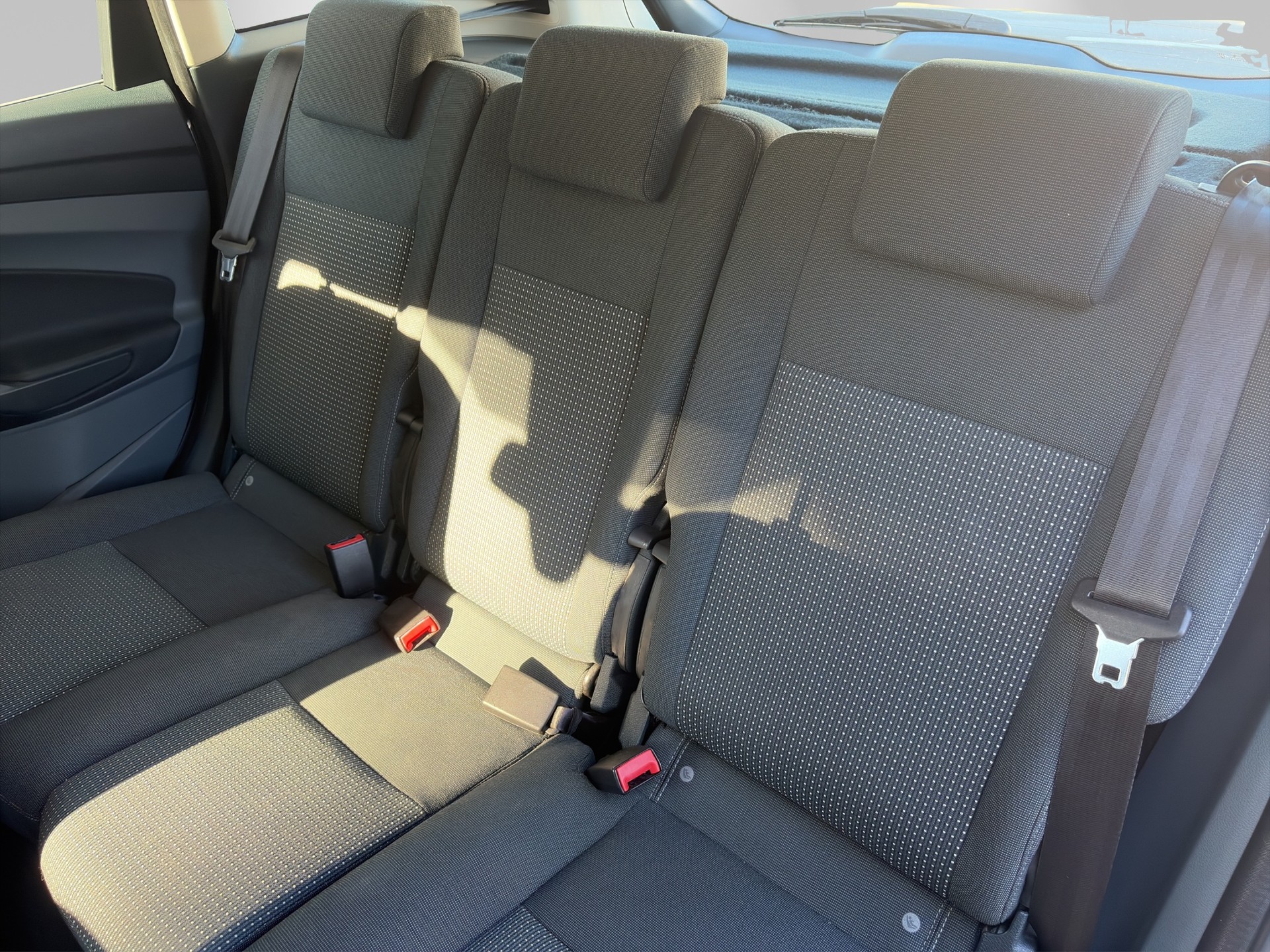 FORD C-Max 1.0 SCTi Ambiente-image-9