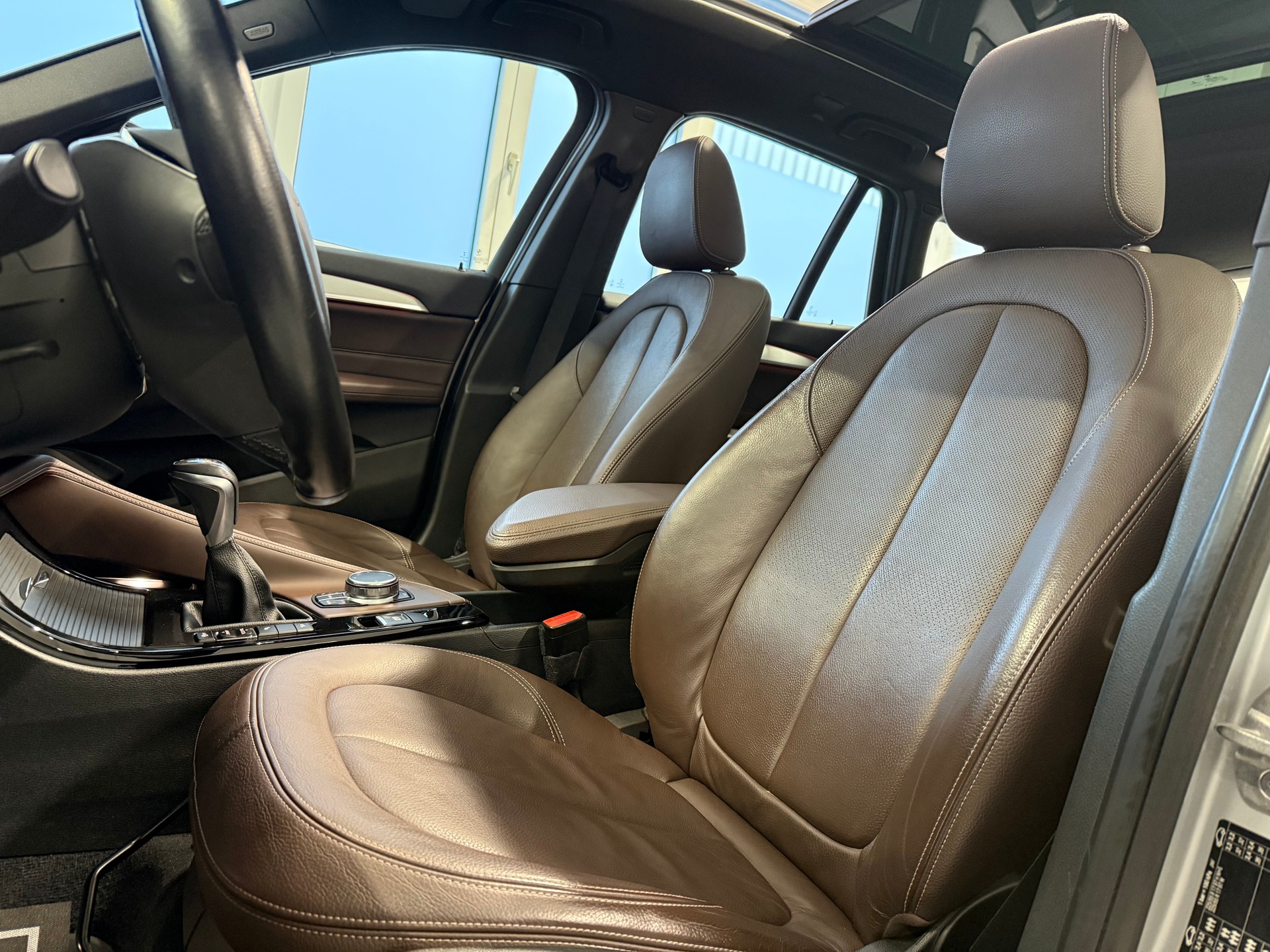 BMW X1 xDrive 25i xLine Steptronic-image-16